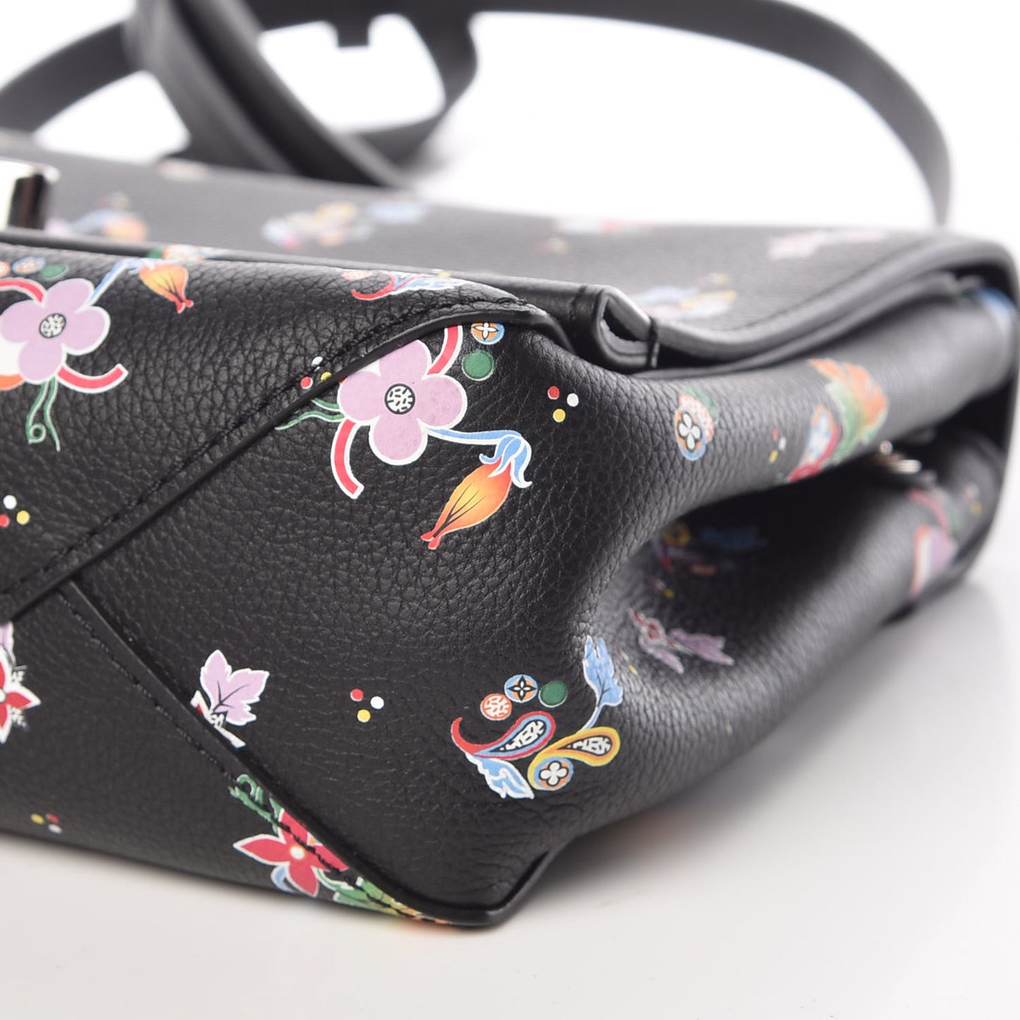Soft Calfskin Lockme II Floral Chain Bag BB Black