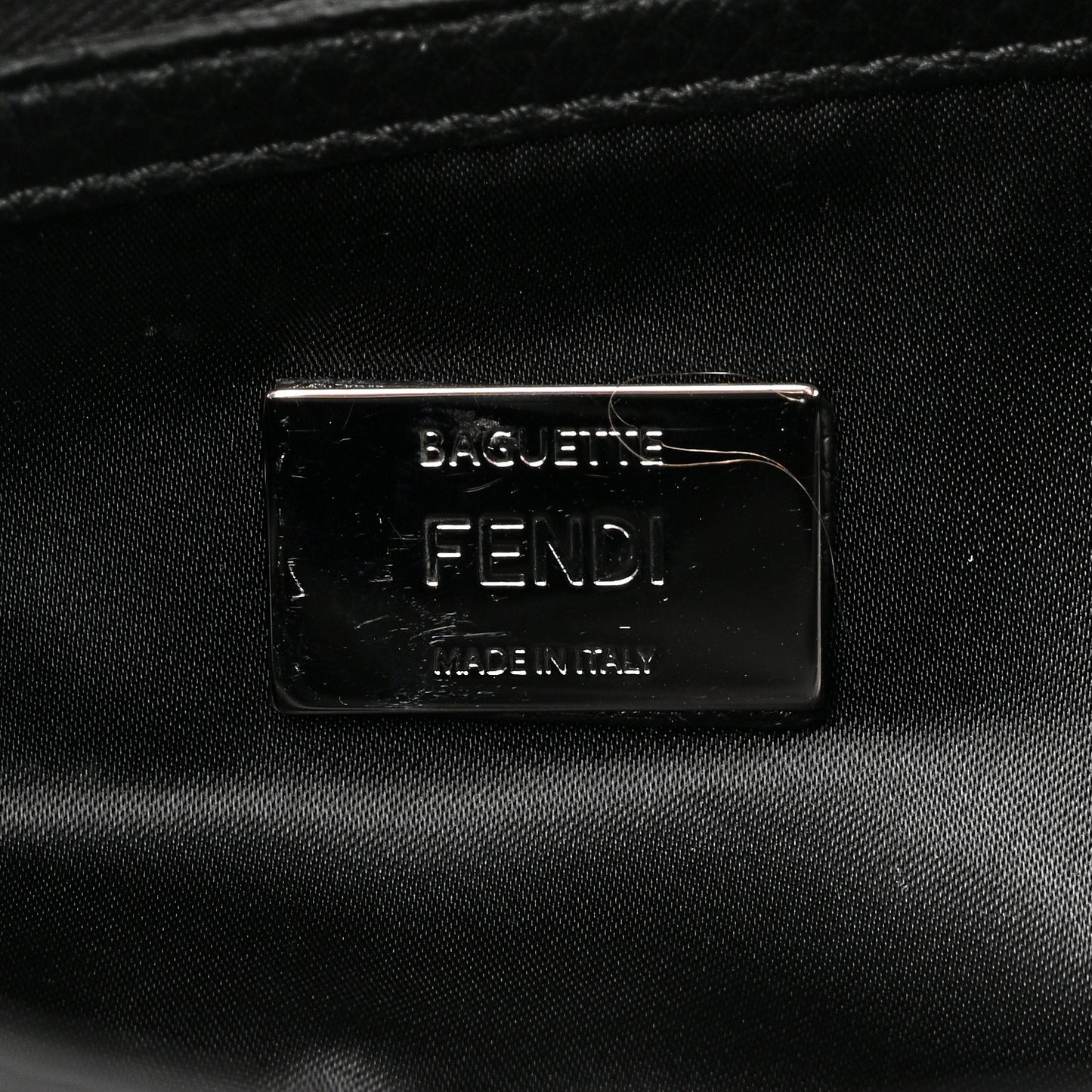 Econyl Cuoio Romano Multipocket Baguette Black