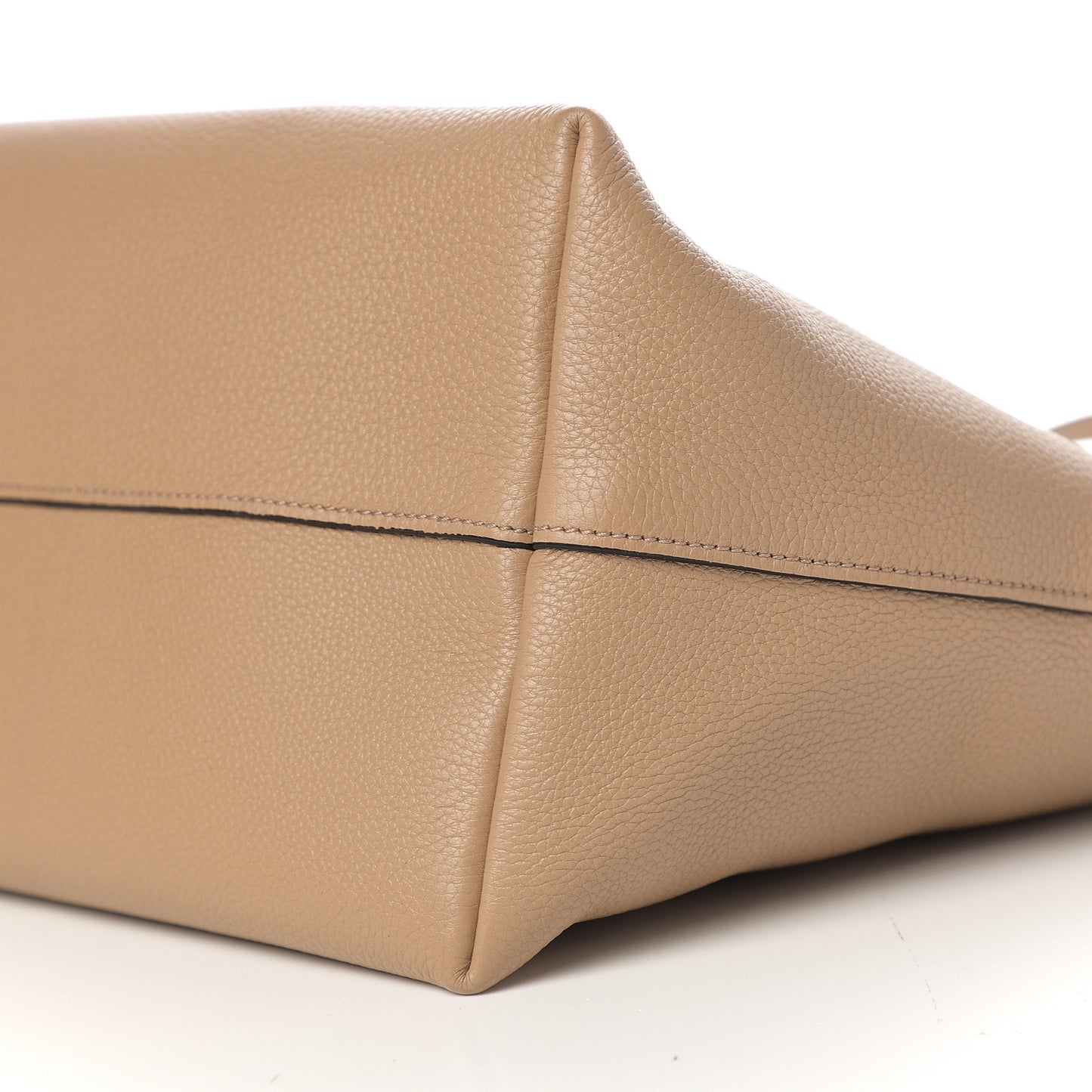 Vitello Phenix Zip Shopping Tote Cammeo