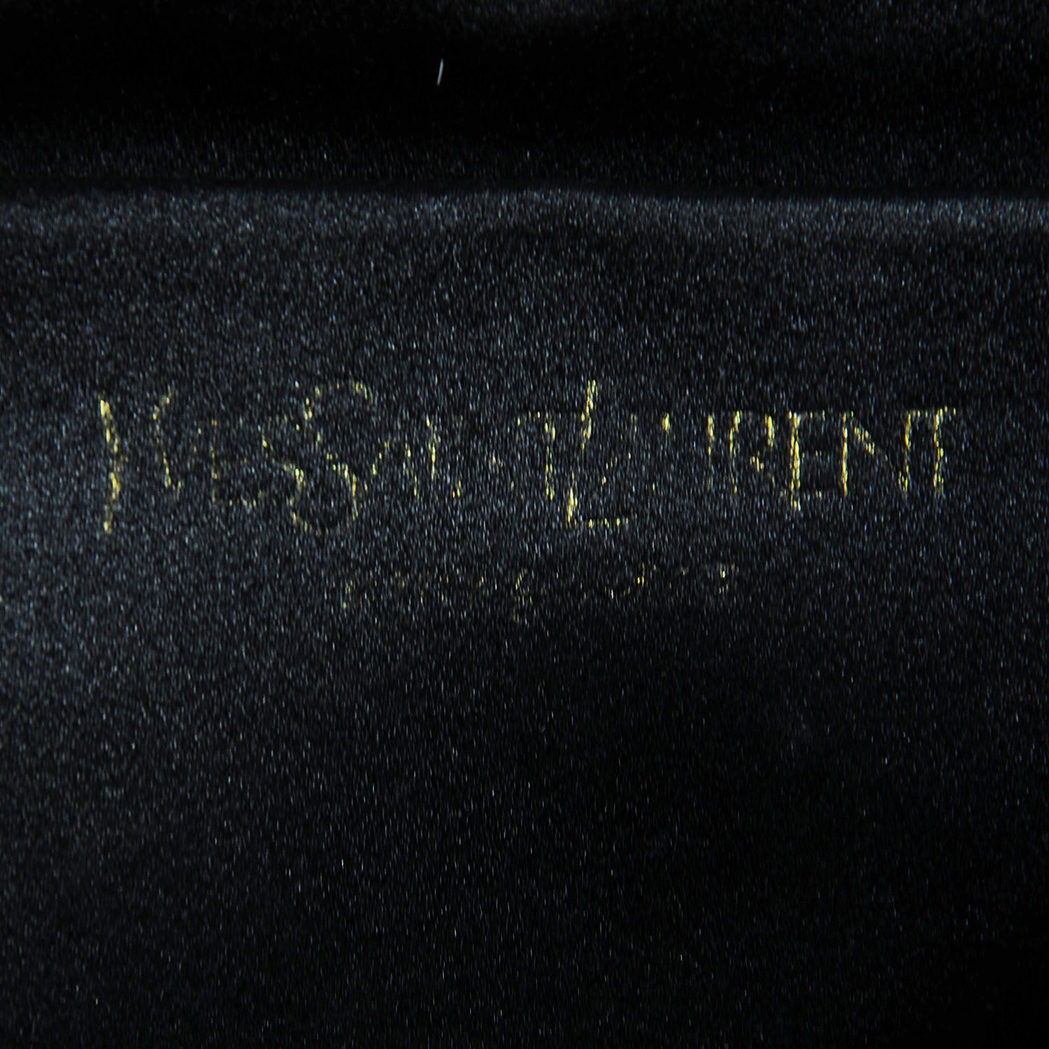 Saint Laurent Textured Patent Monogram Large Belle De Jour Clutch Black 6 of 7