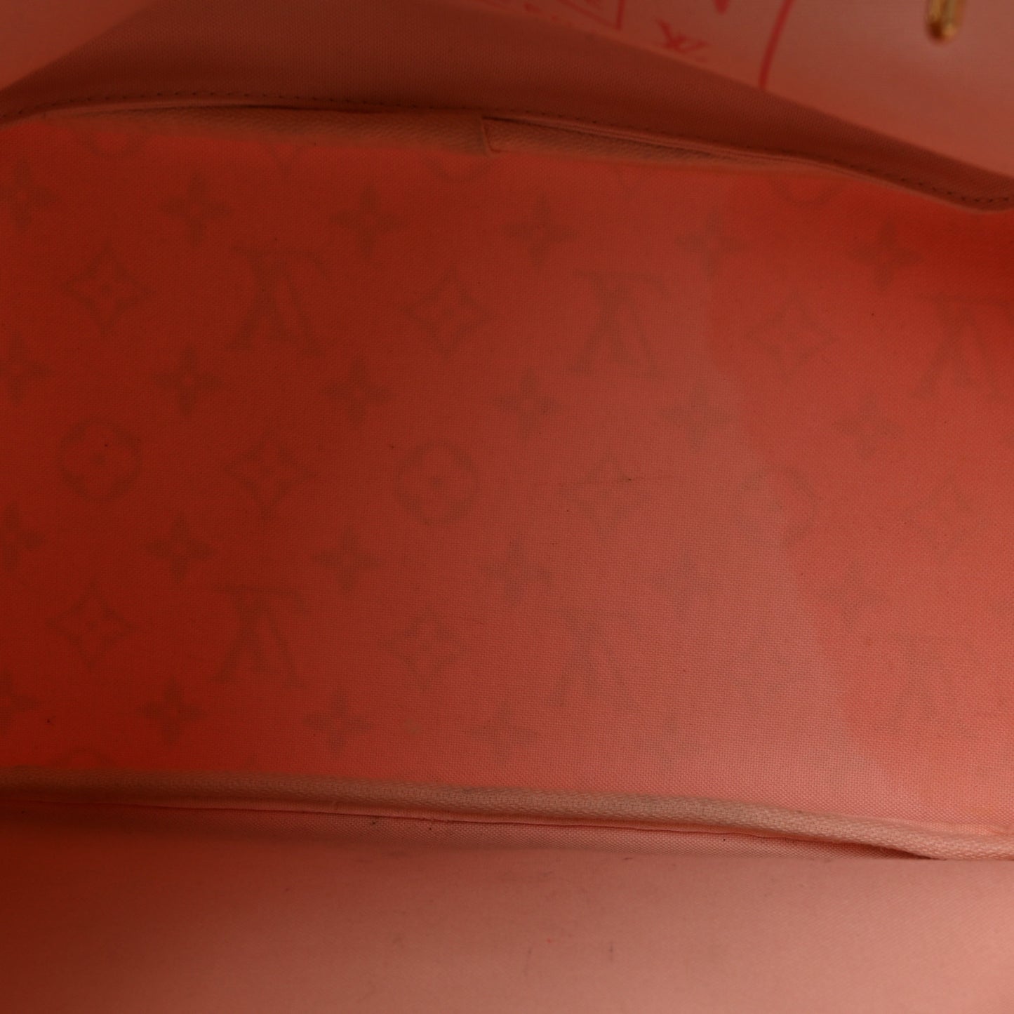 Monogram Giant Neverfull MM Rouge