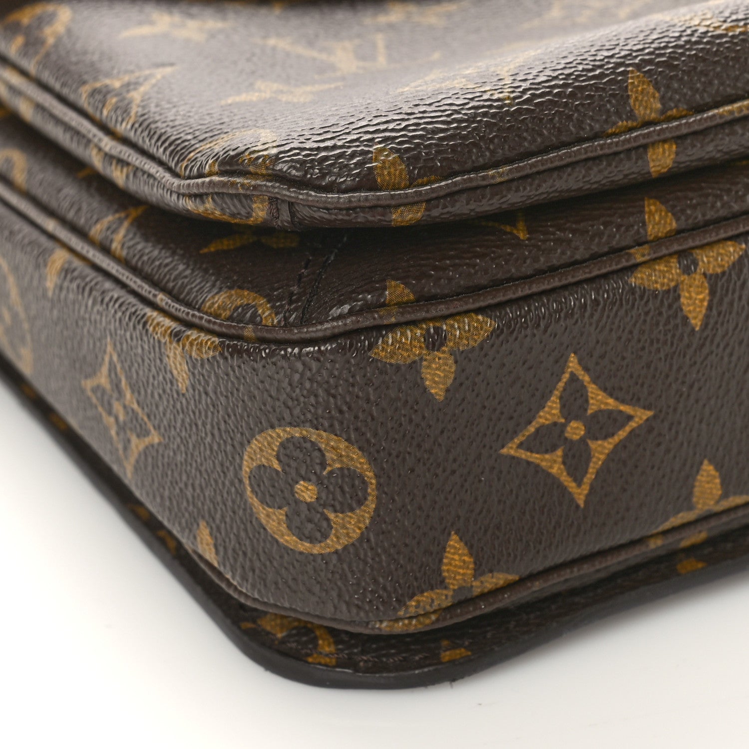 Louis Vuitton Monogram Pochette Metis 7 of 8