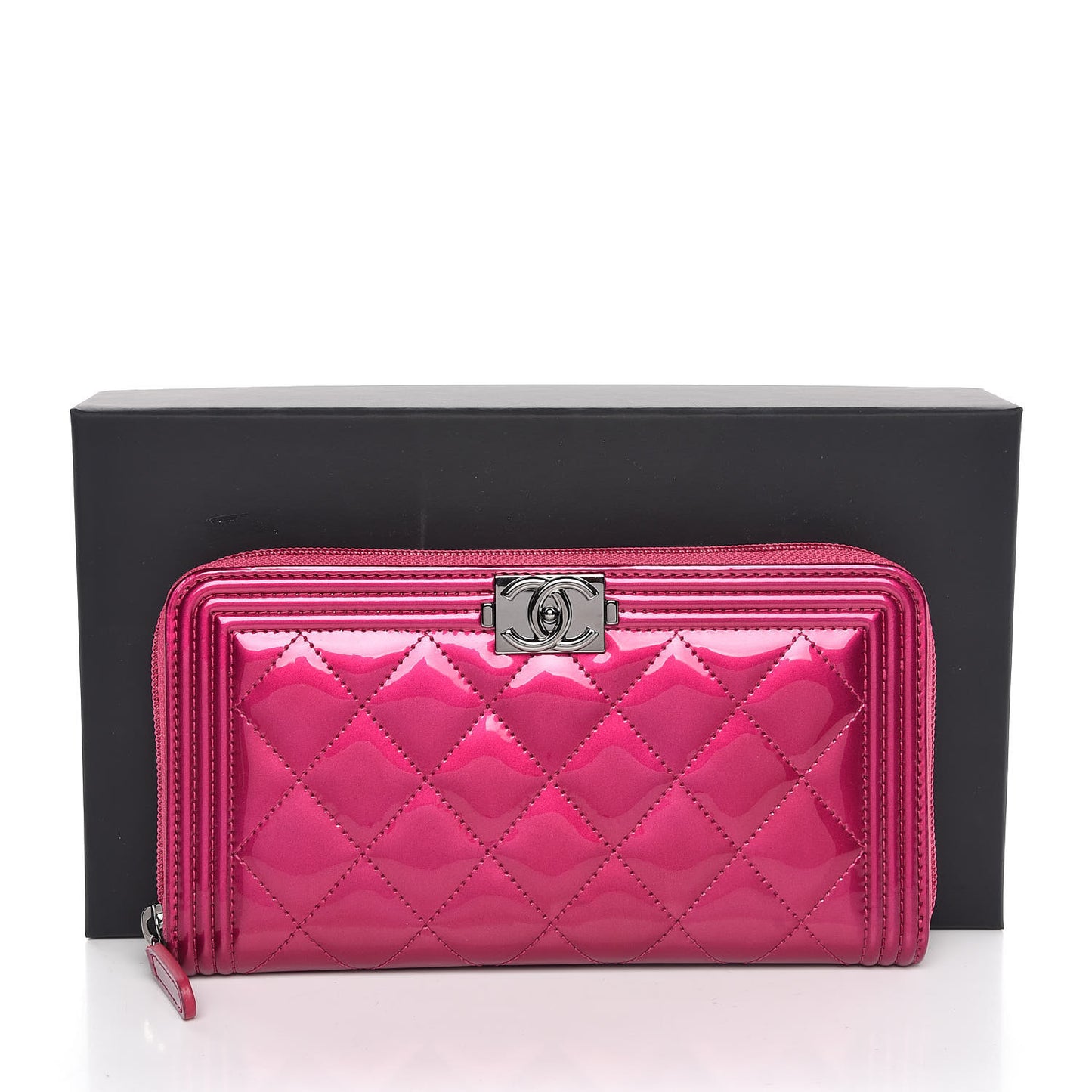 Metallic Patent Calfskin Quilted Boy L-Gusset Zip Wallet Pink