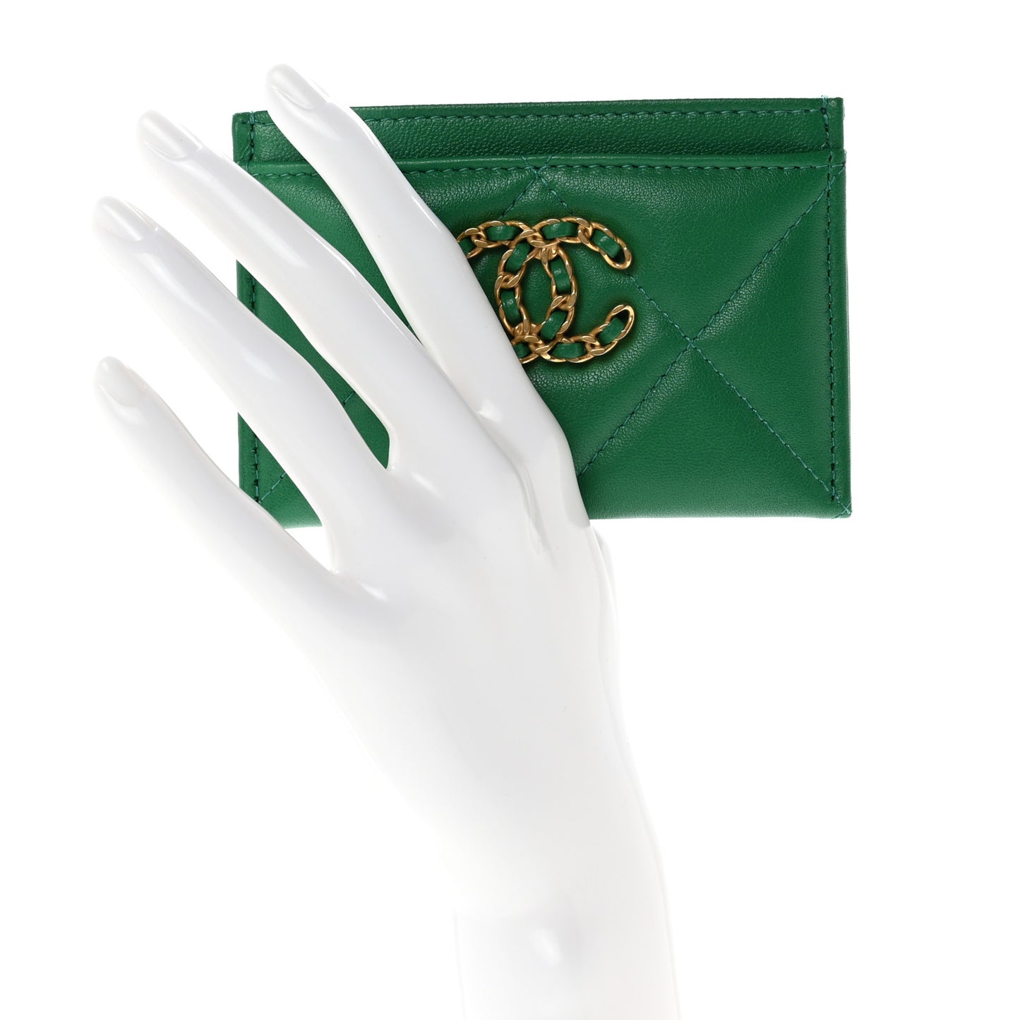 Lambskin Quilted Chanel 19 Card Holder Green
