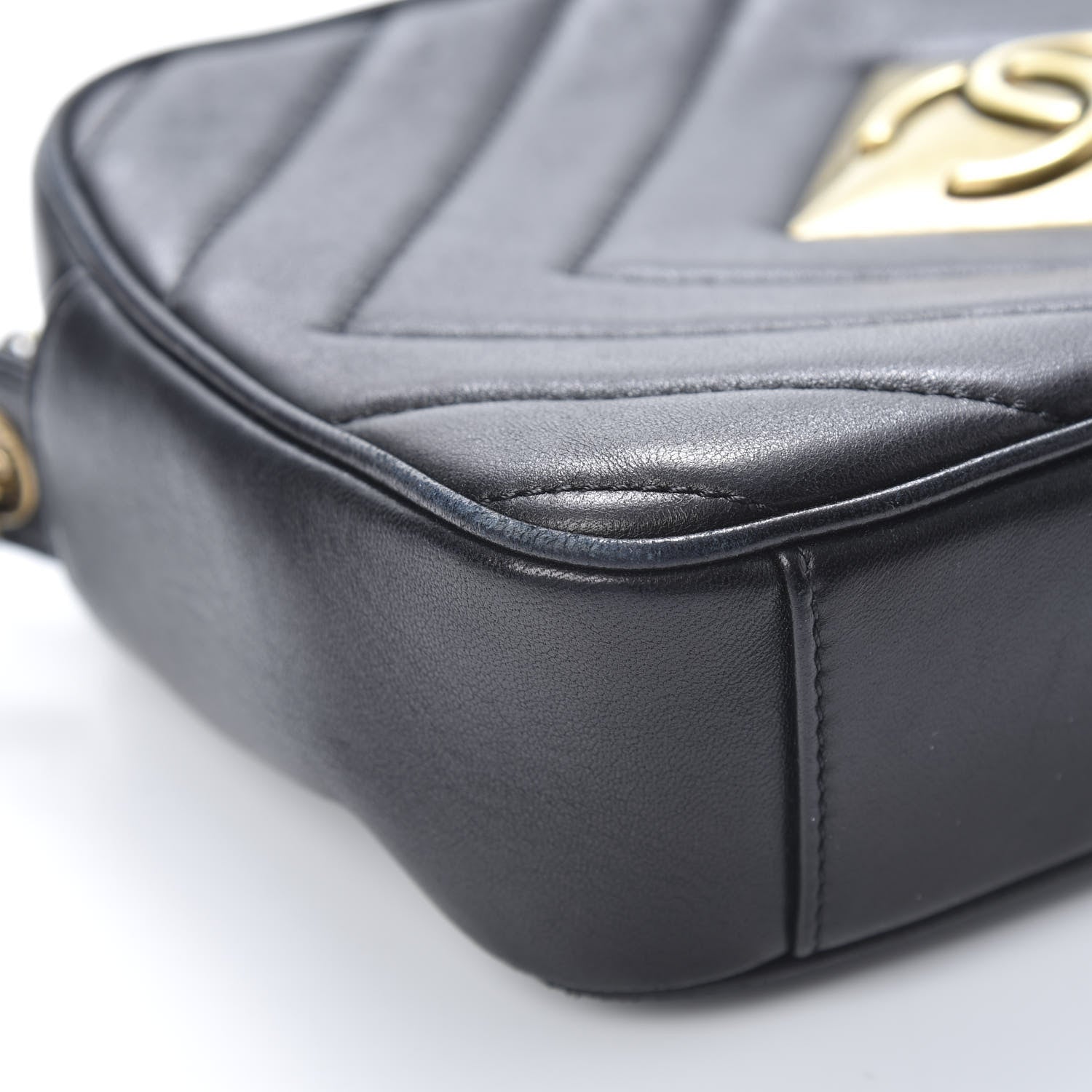 Chanel Lambskin Chevron Quilted Pyramid CC Camera Case Black 9 of 13