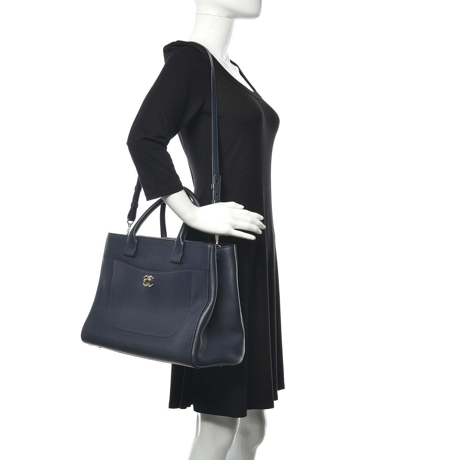 Chanel Grained Calfskin Medium Neo Executive Shopper Tote Dark Blue 2 of 13