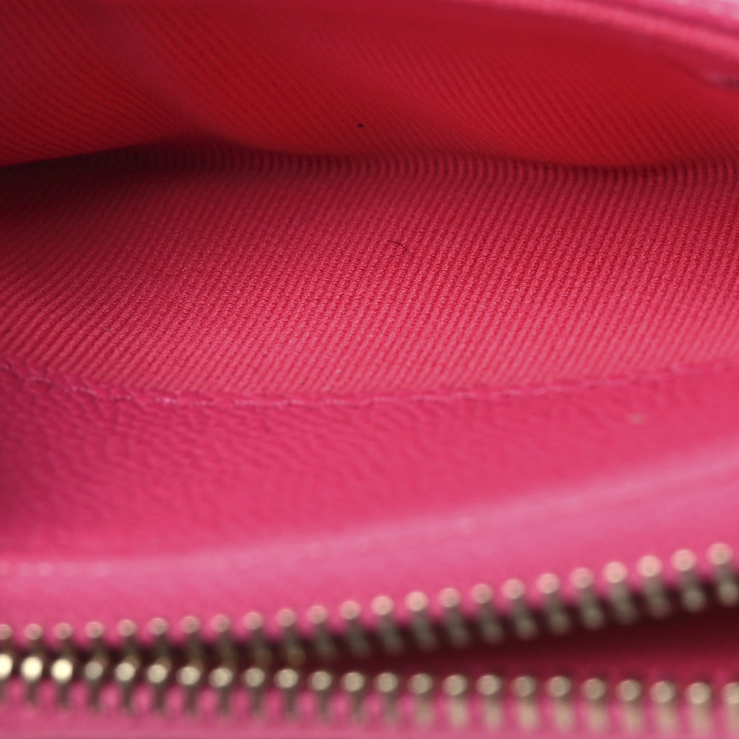 Caviar Quilted CC Zip Around Card Holder Pink