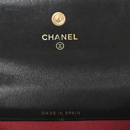 Chanel Shiny Goatskin Quilted Chanel 19 Flap Card Holder Black 6 of 7
