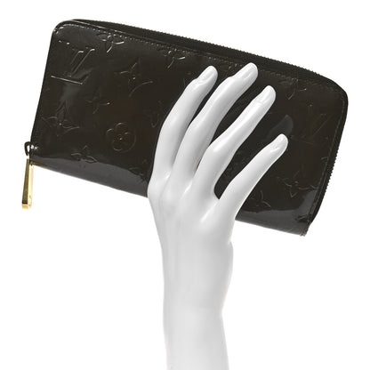 Louis Vuitton Vernis Zippy Wallet Vert Bronze 2 of 10