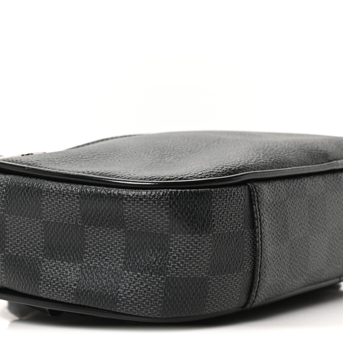 Damier Graphite Ambler