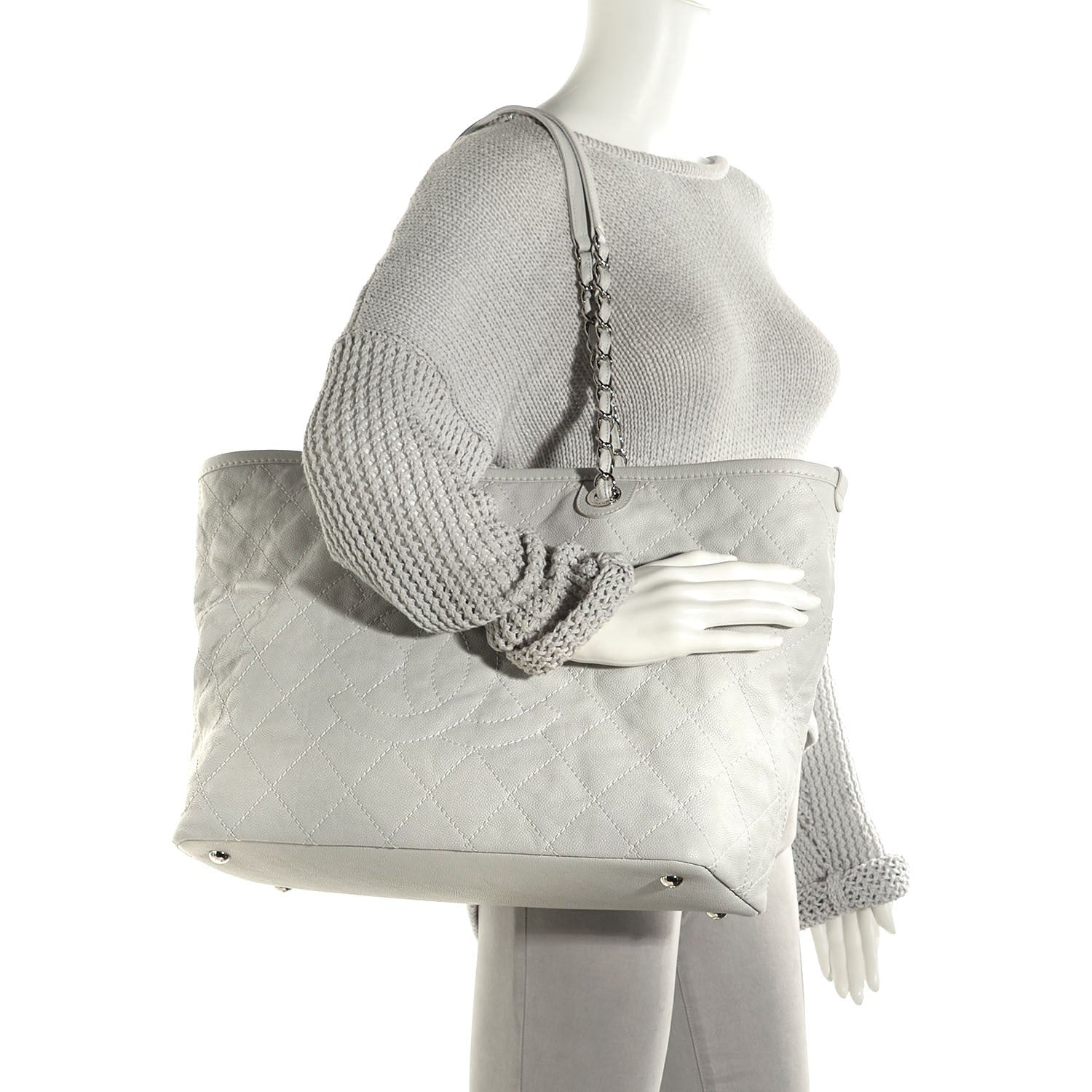 Chanel Grained Calfskin Quilted Large Daily Shopping Tote Light Grey 2 of 8
