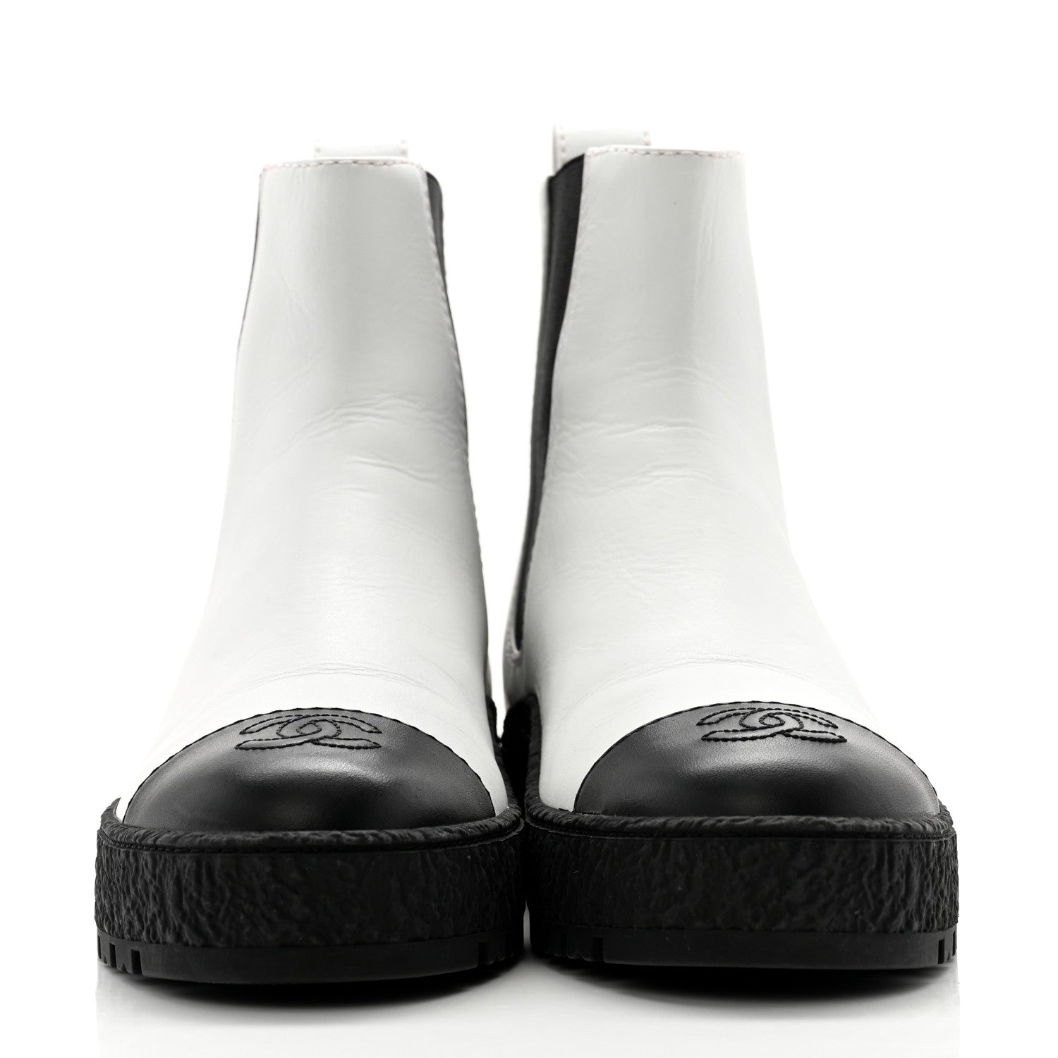 Chanel Calfskin Cap Toe CC Ankle Boots 38.5 White Black 1577010