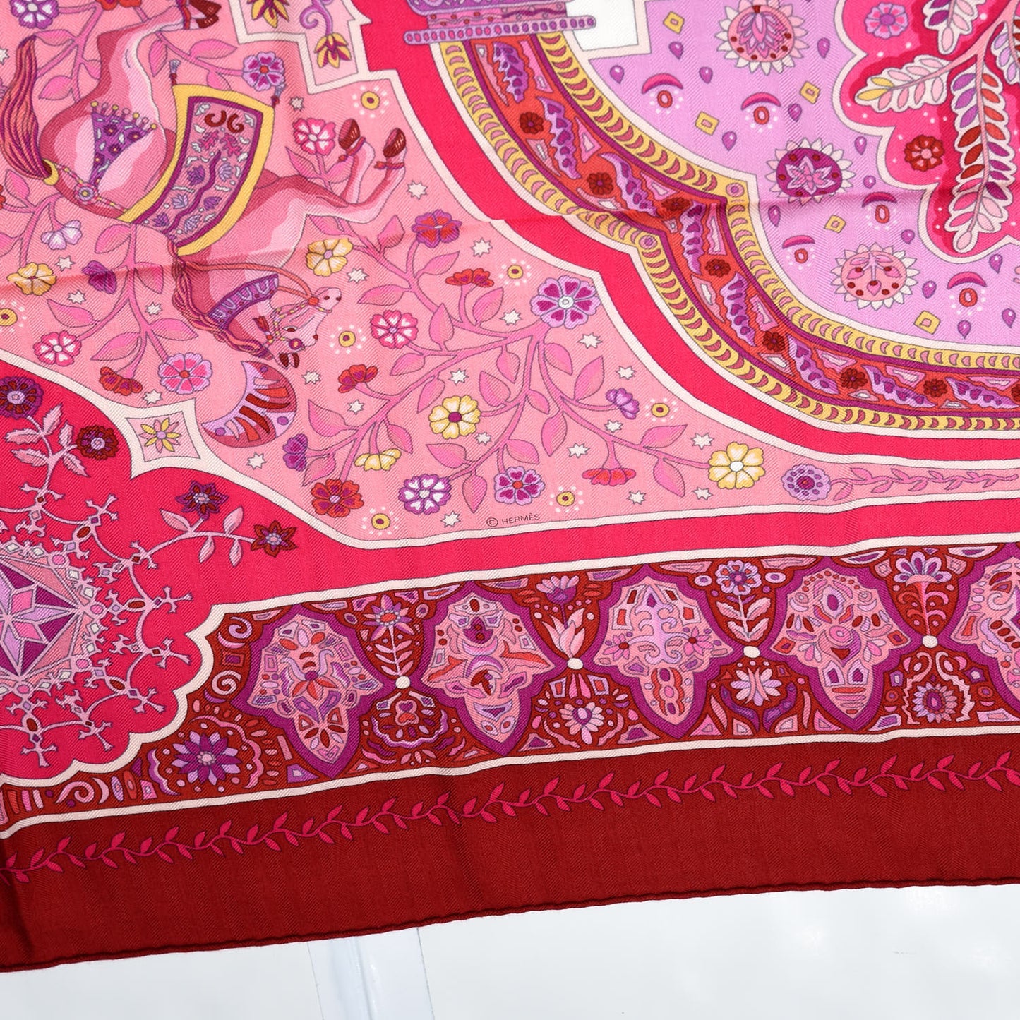 Cashmere Silk Aux Portes Du Palais Shawl 140 Framboise Rose Mauve