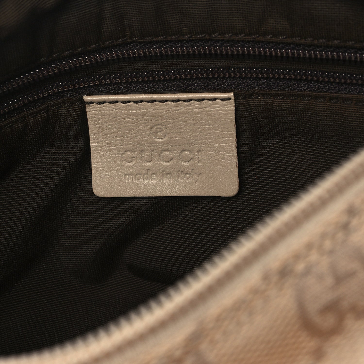 Gucci Monogram GG Signature Shoulder Bag Beige 6 of 11