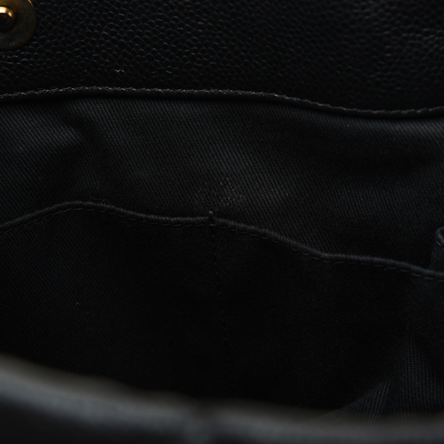 Caviar Quilted CC Timeless Soft Tote Black