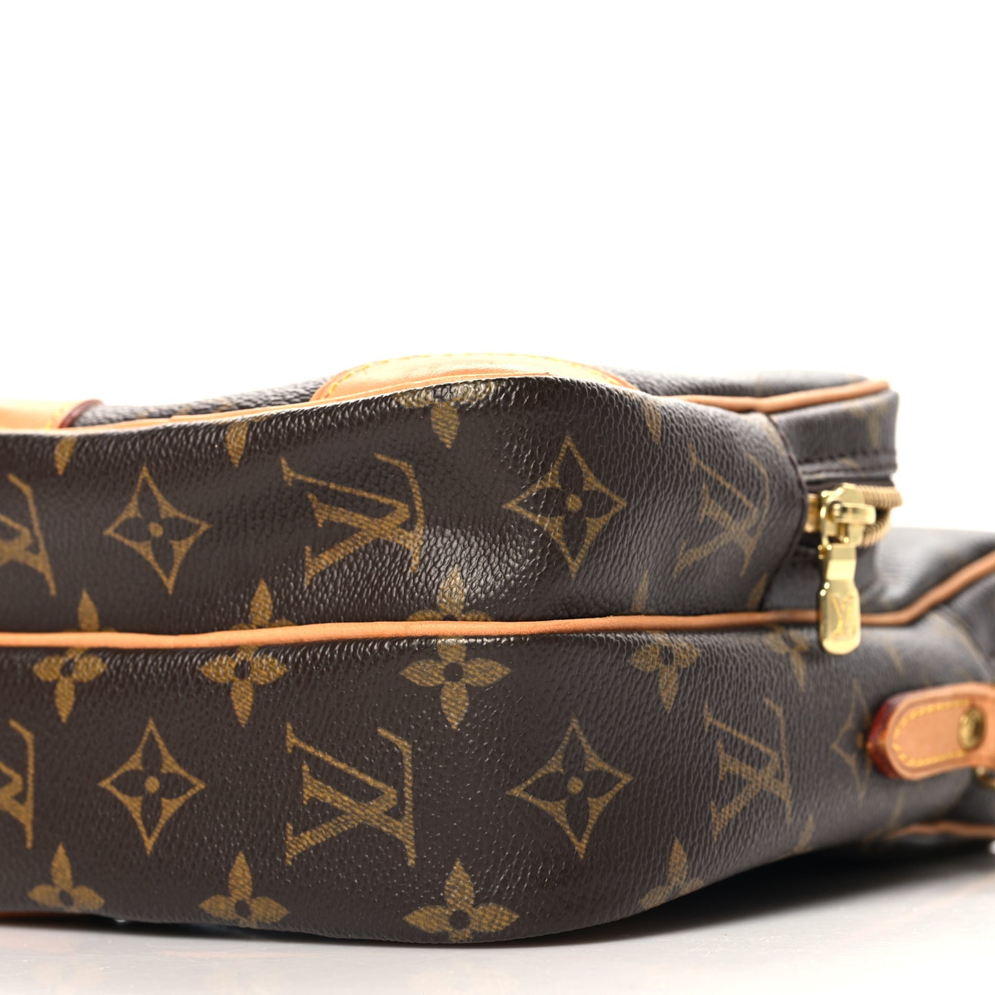 Monogram Amazone