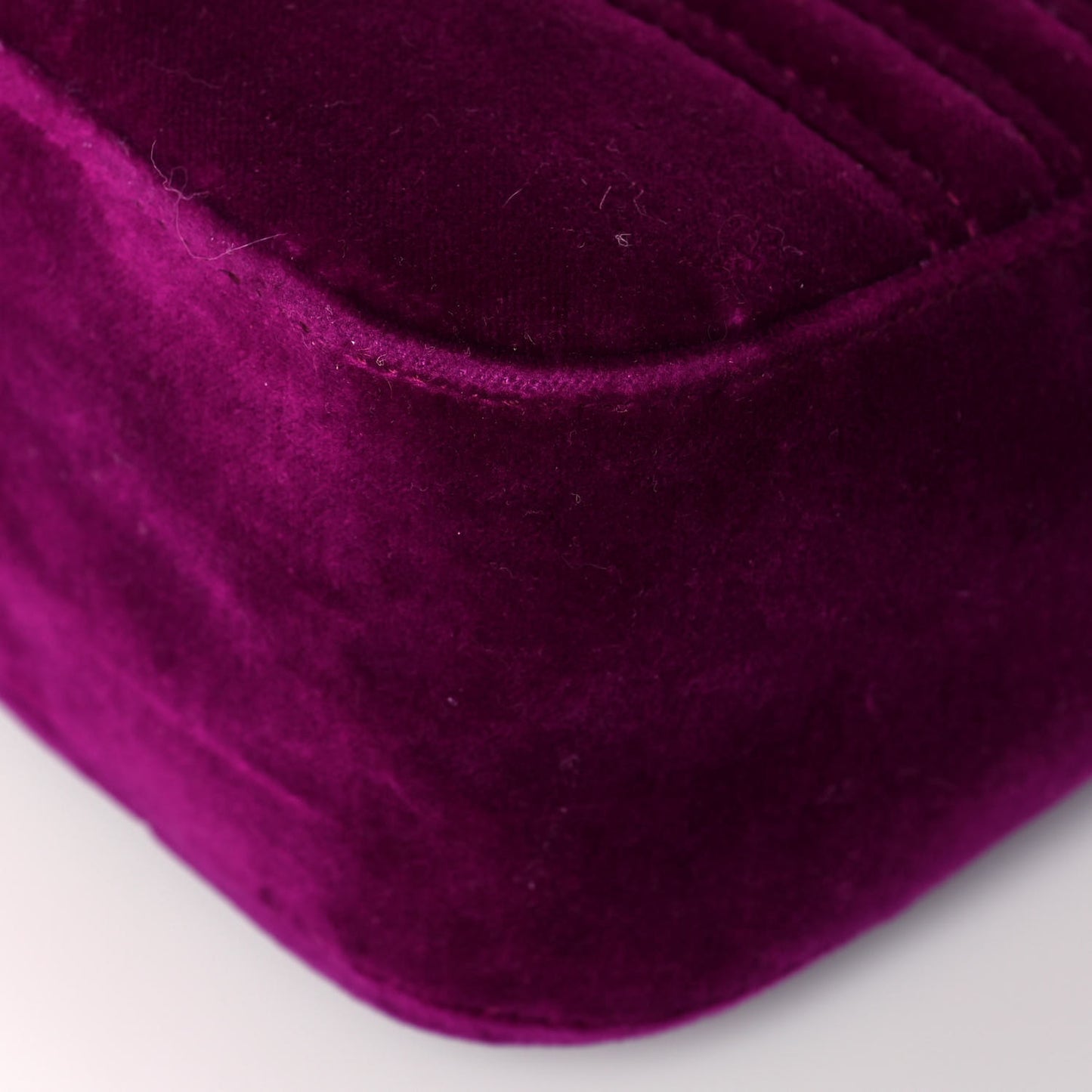 Velvet Matelasse Medium GG Marmont Shoulder Bag Fuchsia Violet Cyclamen