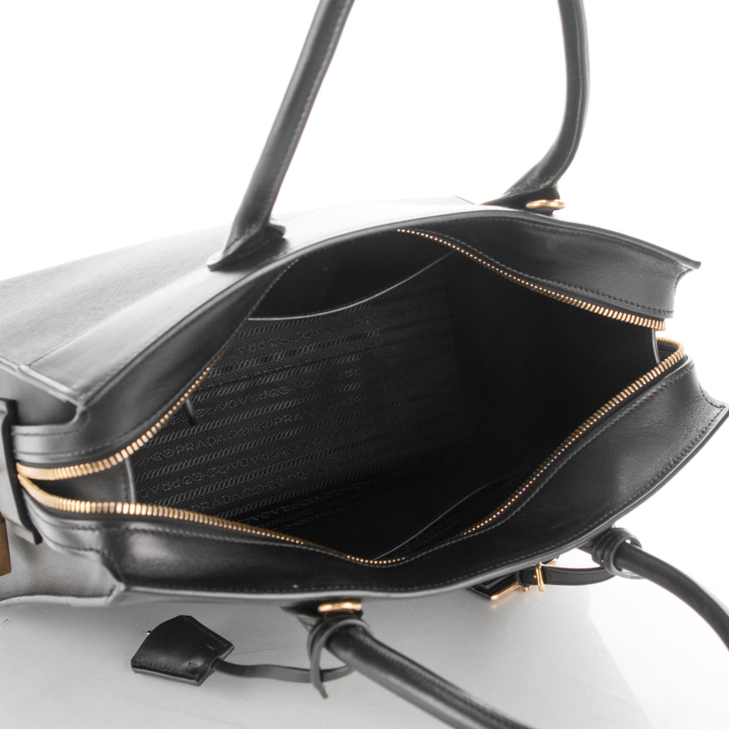 Saffiano City Calfskin Medium Esplanade Tote Black