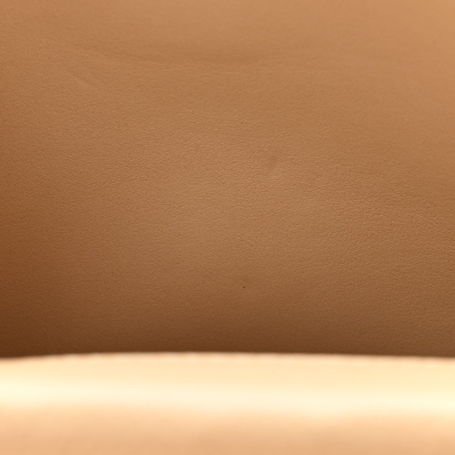 Caviar Quilted Wallet on Chain WOC Beige