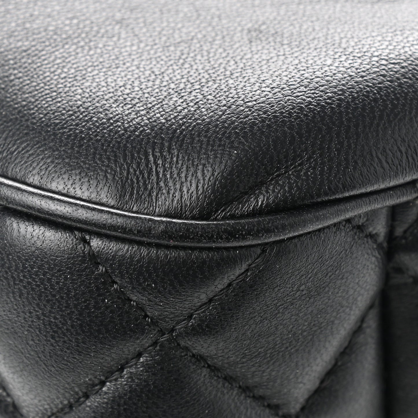 Nappa Quilted Medusa Pouch Black