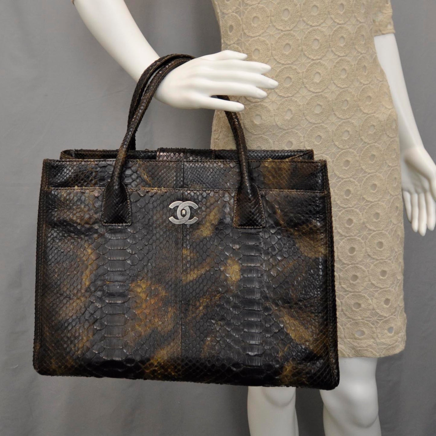Python Cerf Shopper Tote