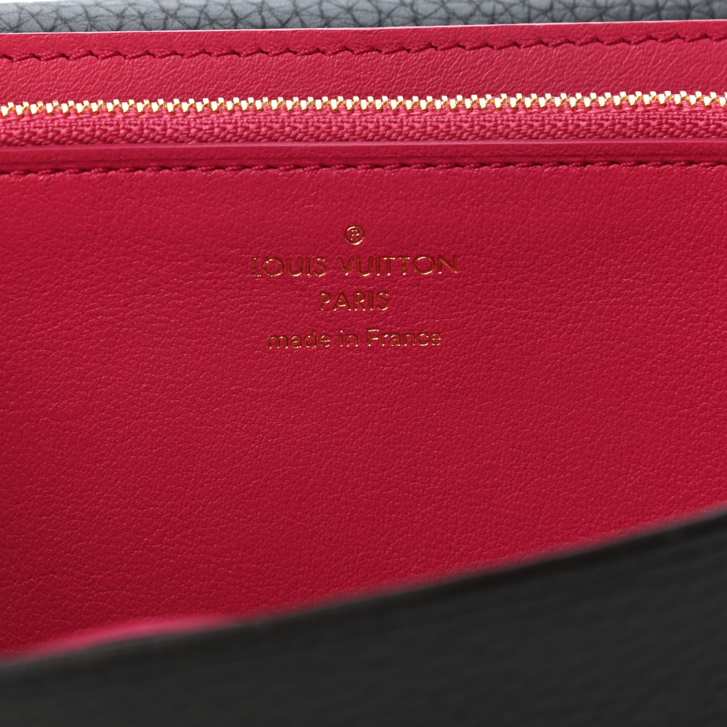 Taurillon Capucines Wallet Black