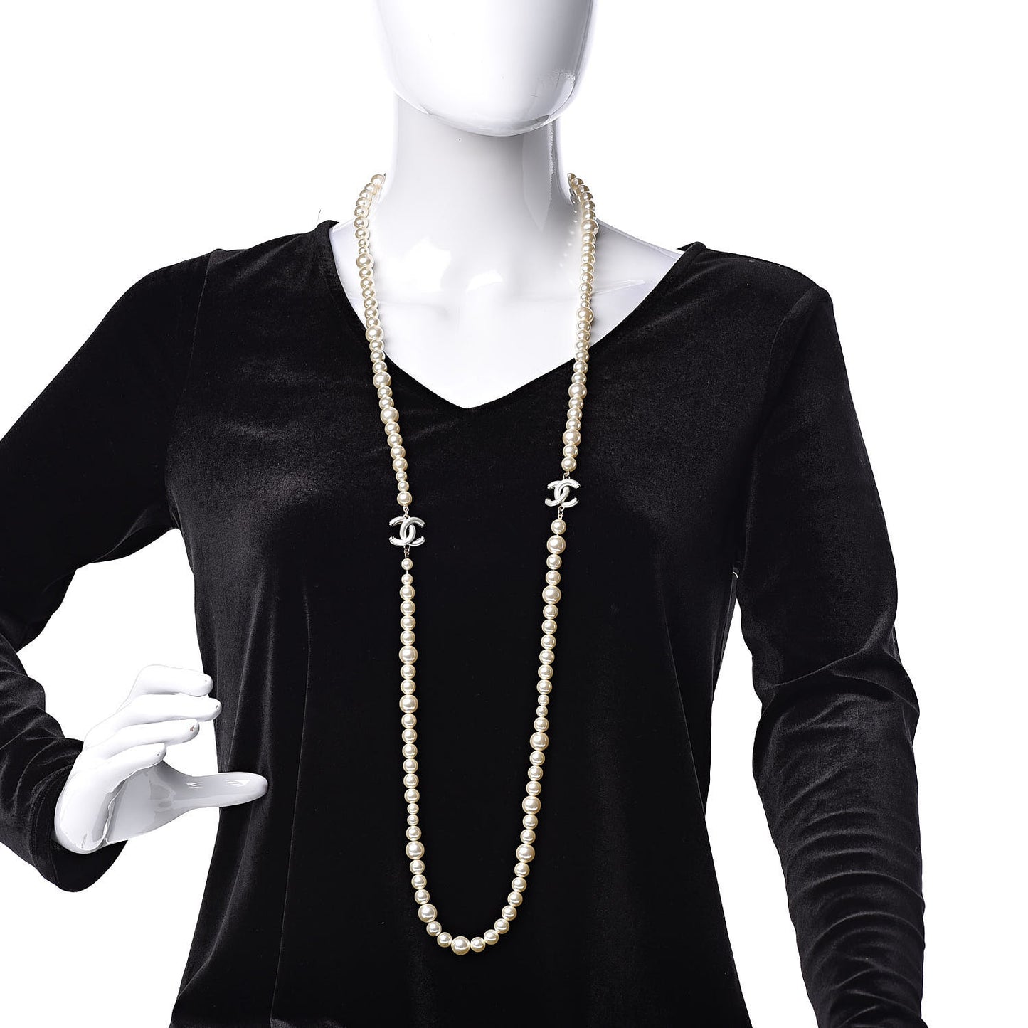 Graduated Pearl CC Long Necklace Gold