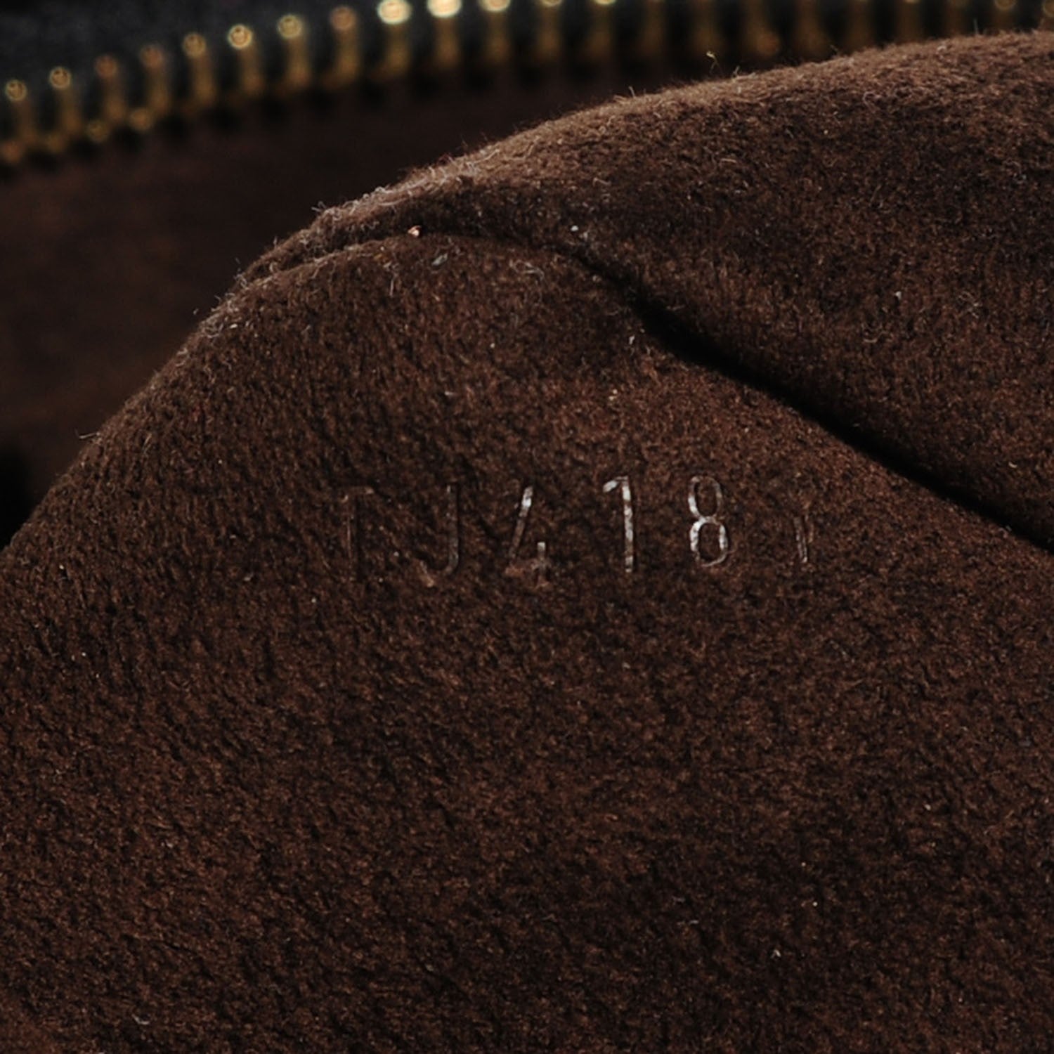 Louis Vuitton Mahina XL Black 7 of 7