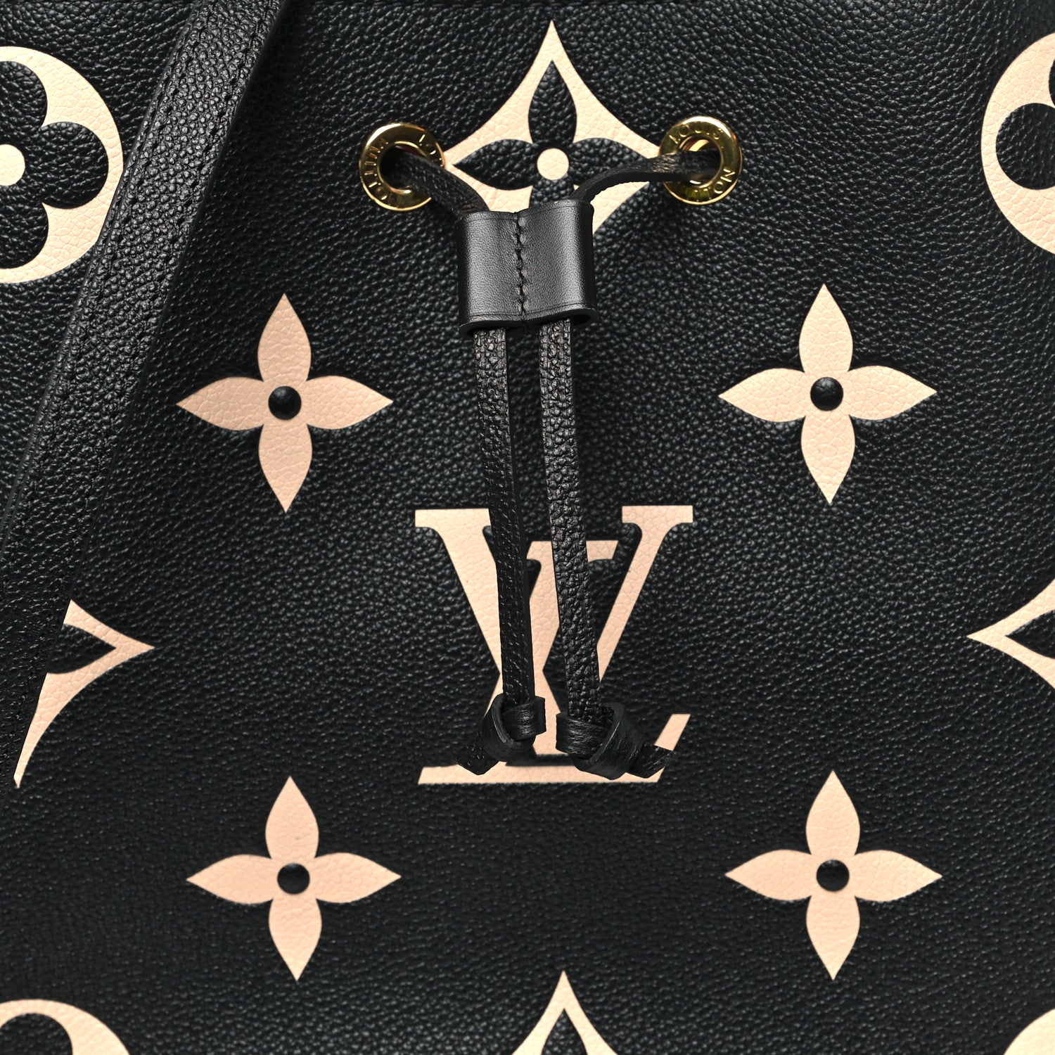 Louis Vuitton Empreinte Monogram Giant Neonoe MM Black Beige 8 of 10
