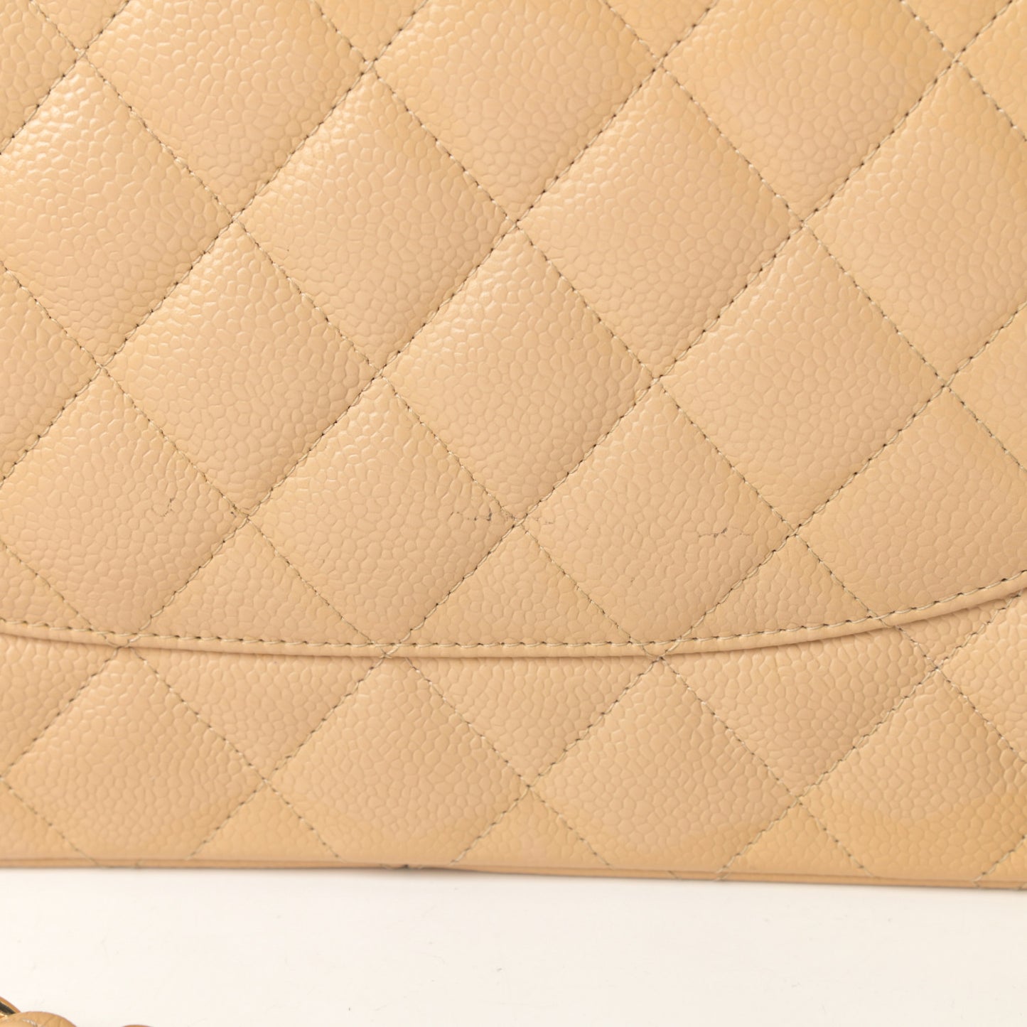 Caviar Quilted Jumbo Double Flap Beige Clair