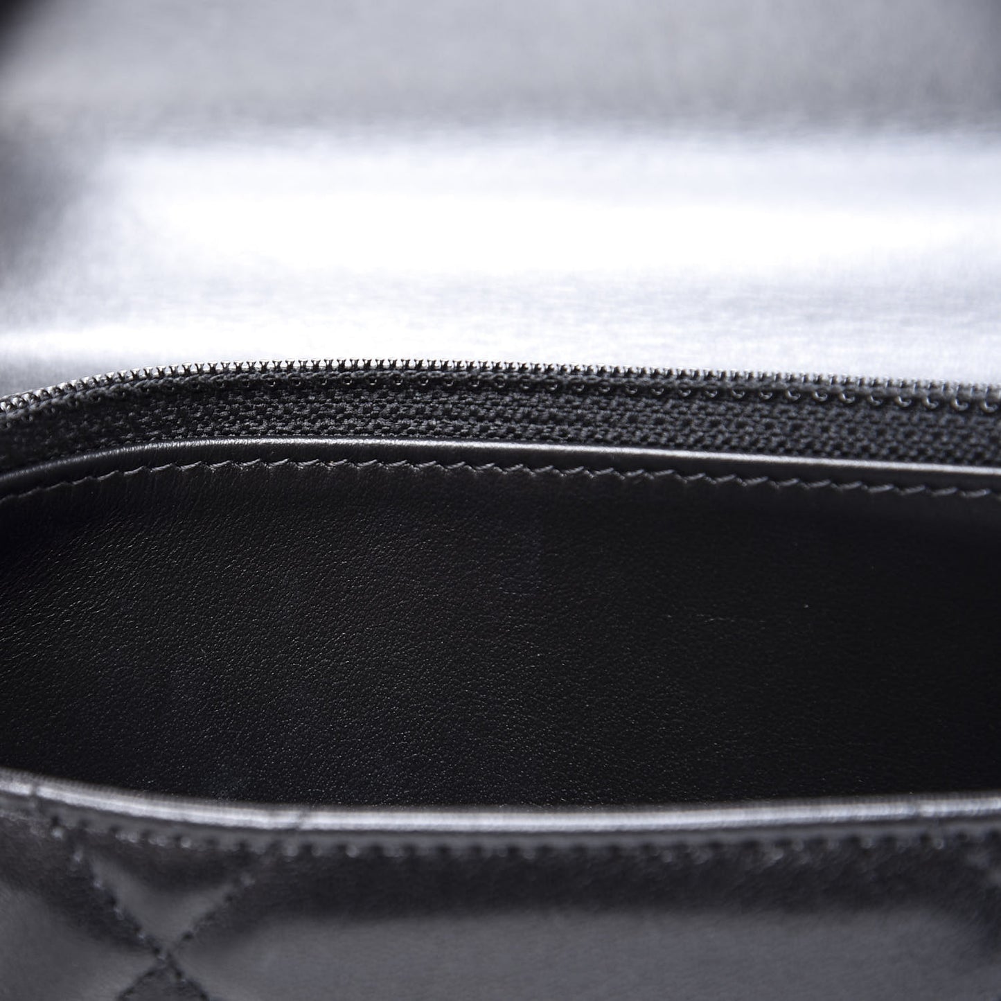 Goatskin Quilted 19 Wallet On Chain WOC Black