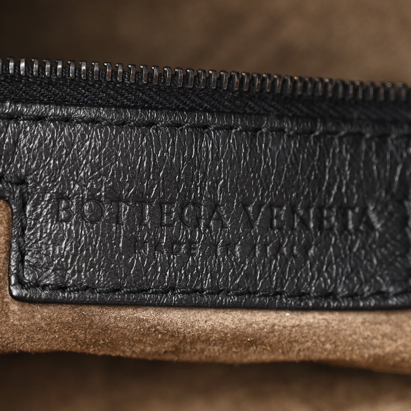 Nappa Intrecciato Weave Maxi Veneta Hobo Black