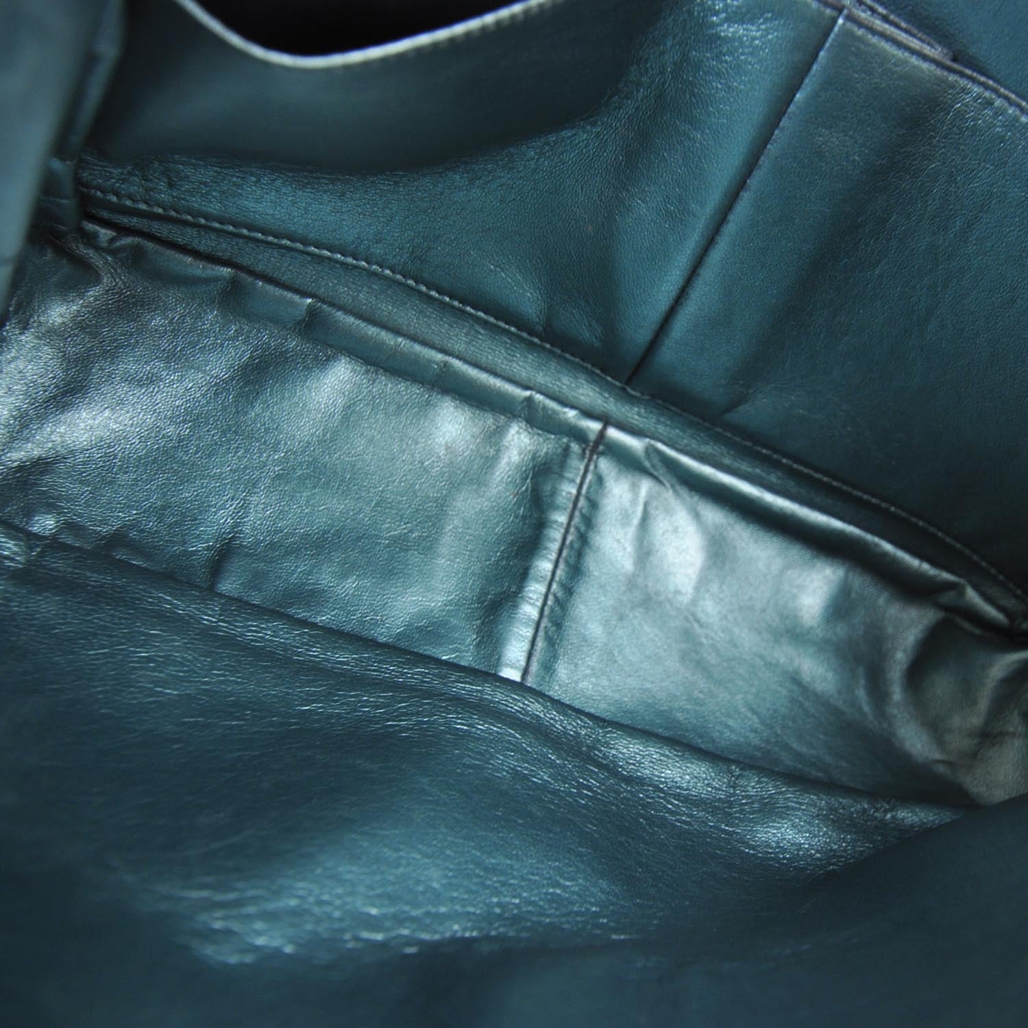 Chanel Leather 2.55 Reissue 227 Flap Metallic Turquoise 8 of 12