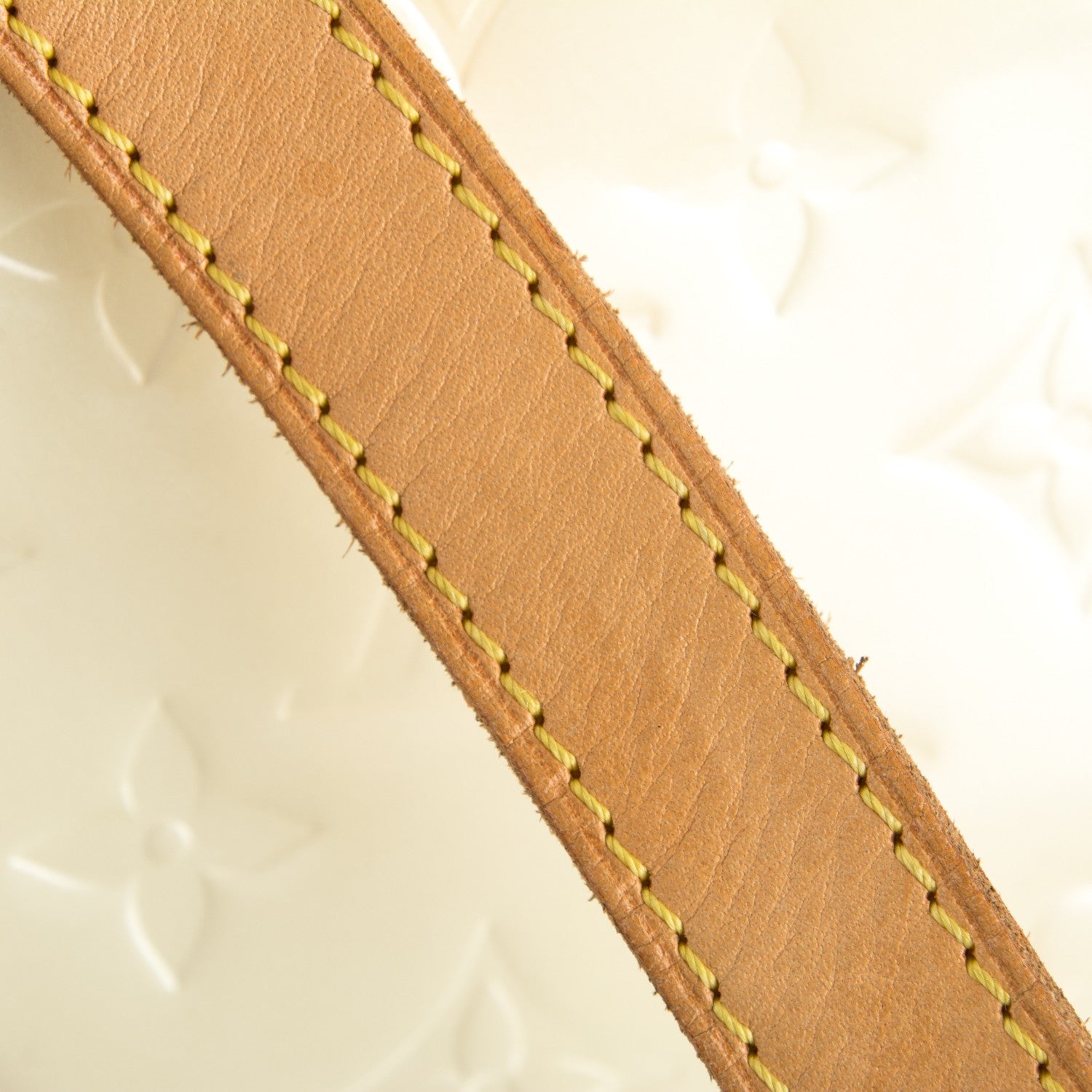 Louis Vuitton Vernis Houston Perle 9 of 12