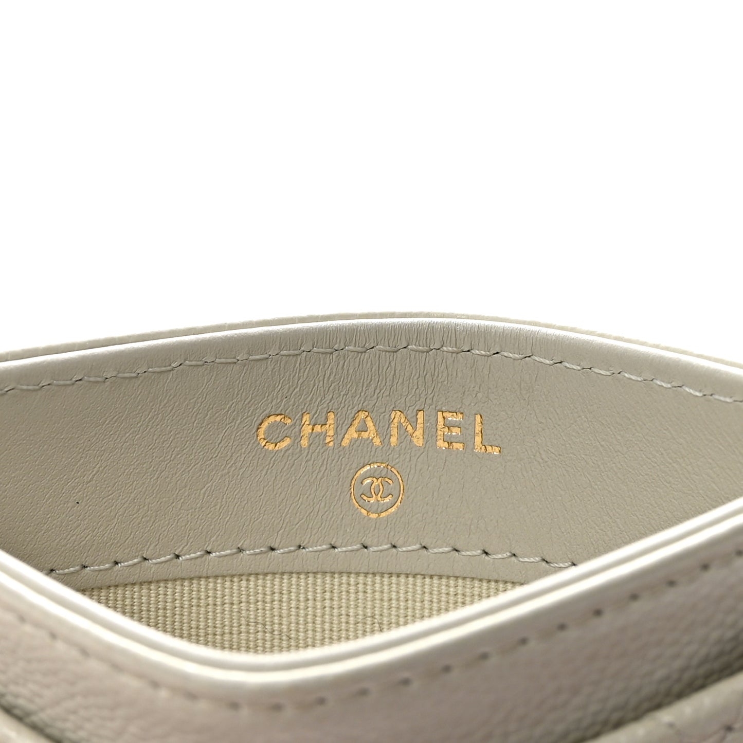 Caviar Quilted Card Holder White