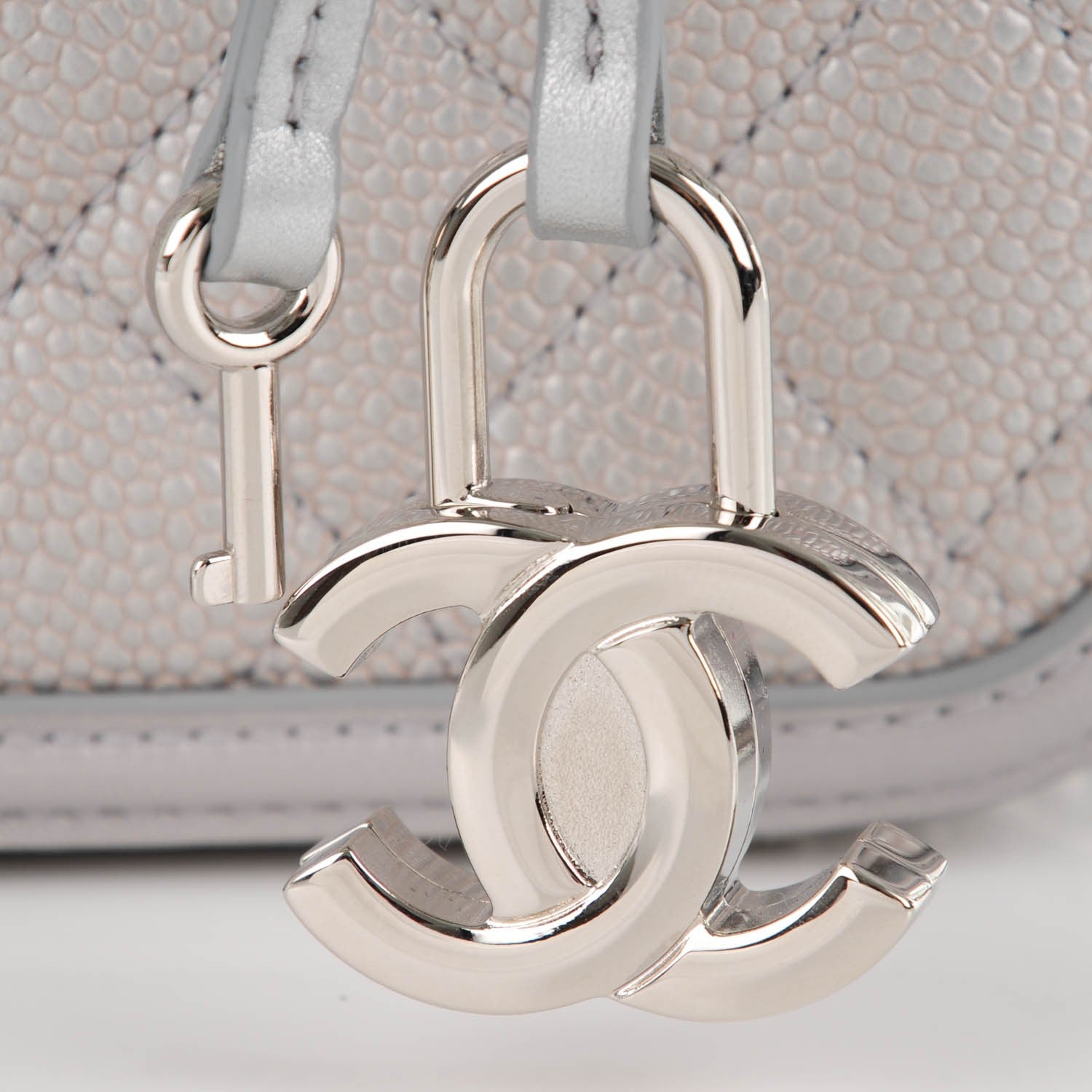 Chanel Metallic Caviar Quilted Medium CC Filigree Vanity Case Silver 8 of 8