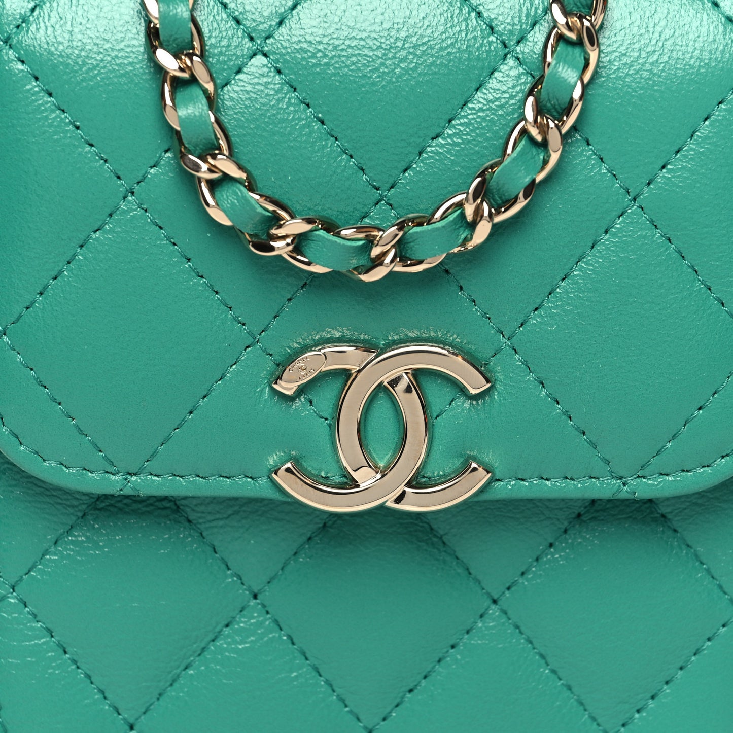 Calfskin Quilted Clutch With Chain Green