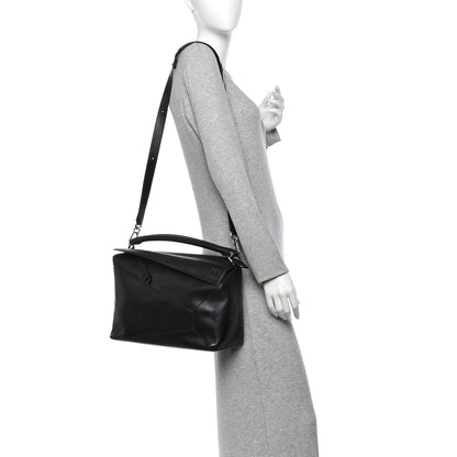 Loewe Calfskin Large Puzzle Edge Bag Black 2 of 9
