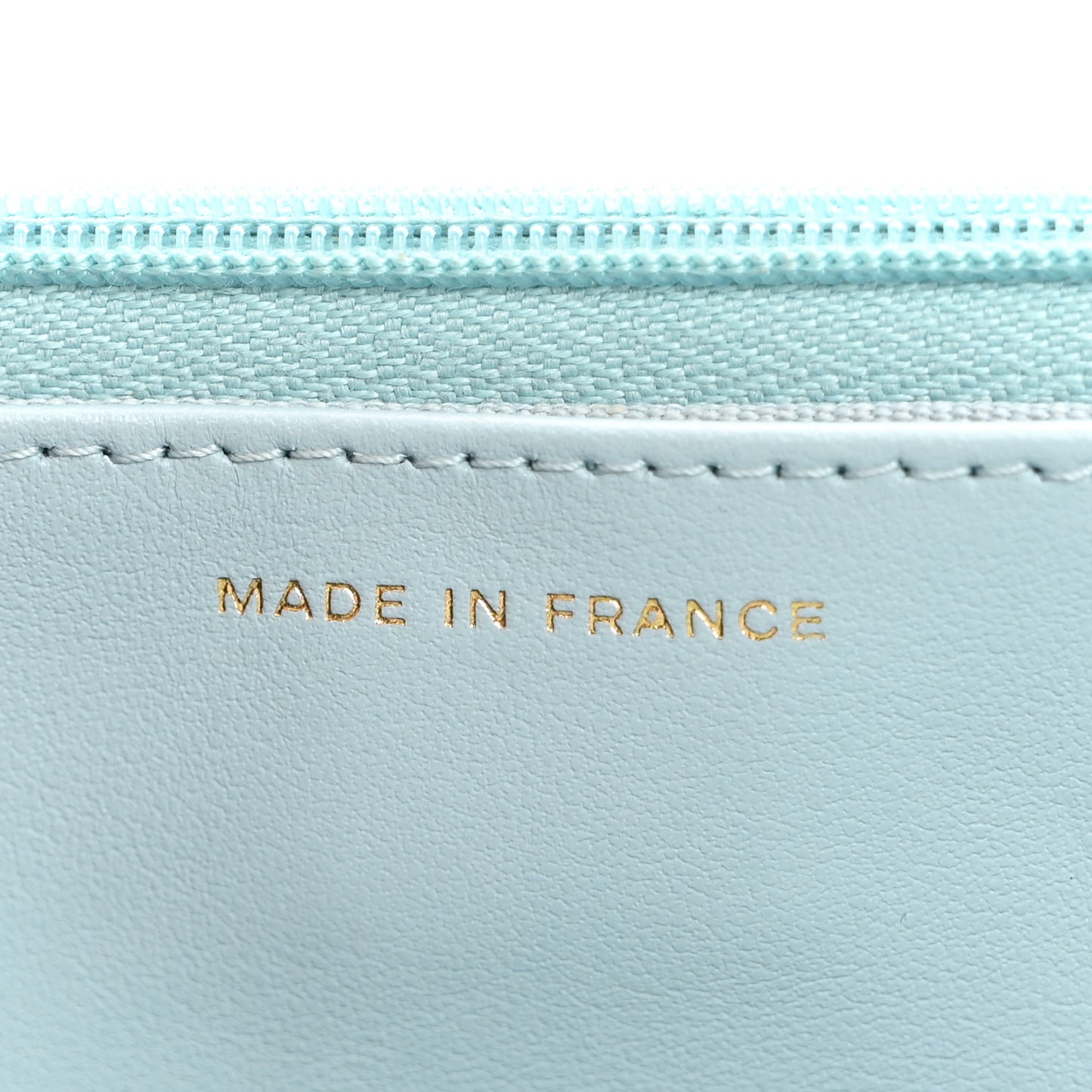 Caviar Quilted Wallet on Chain WOC Light Blue
