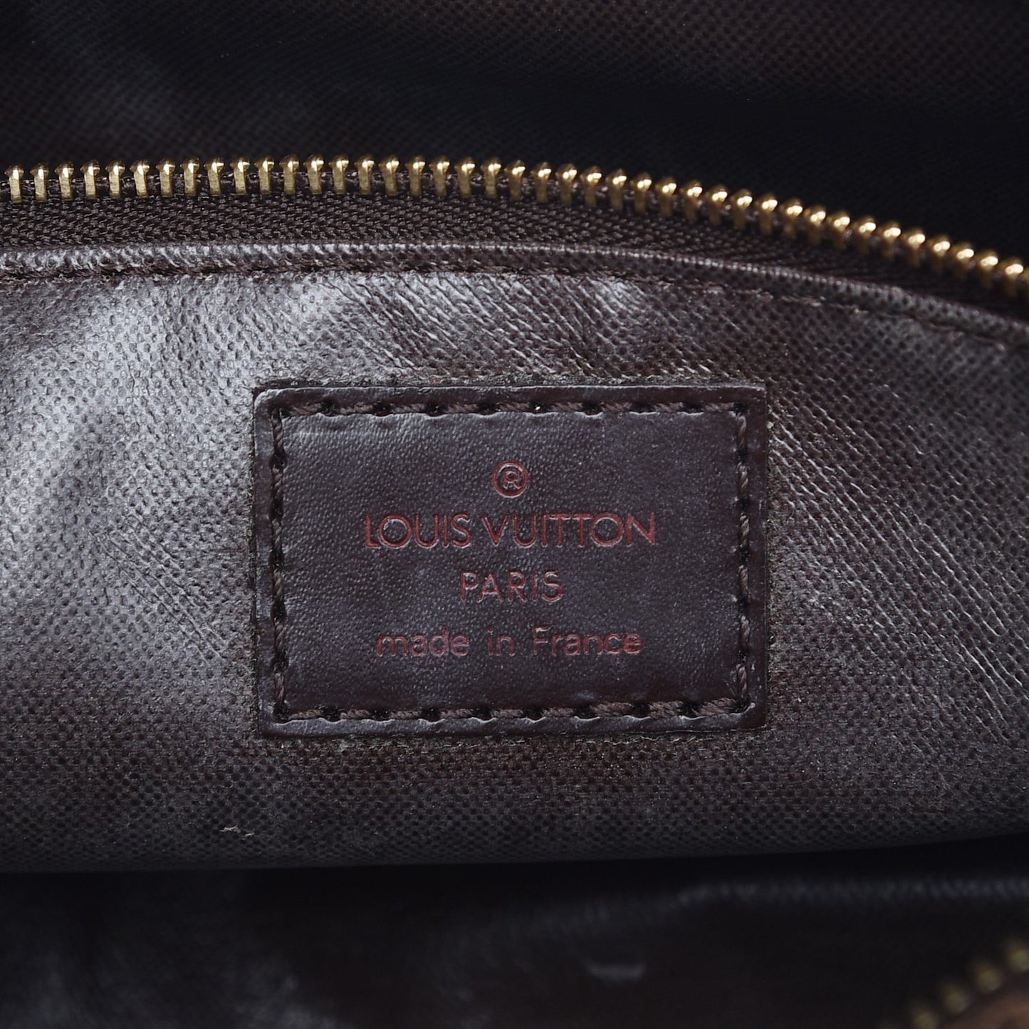 Damier Ebene Toiletry Bag 25