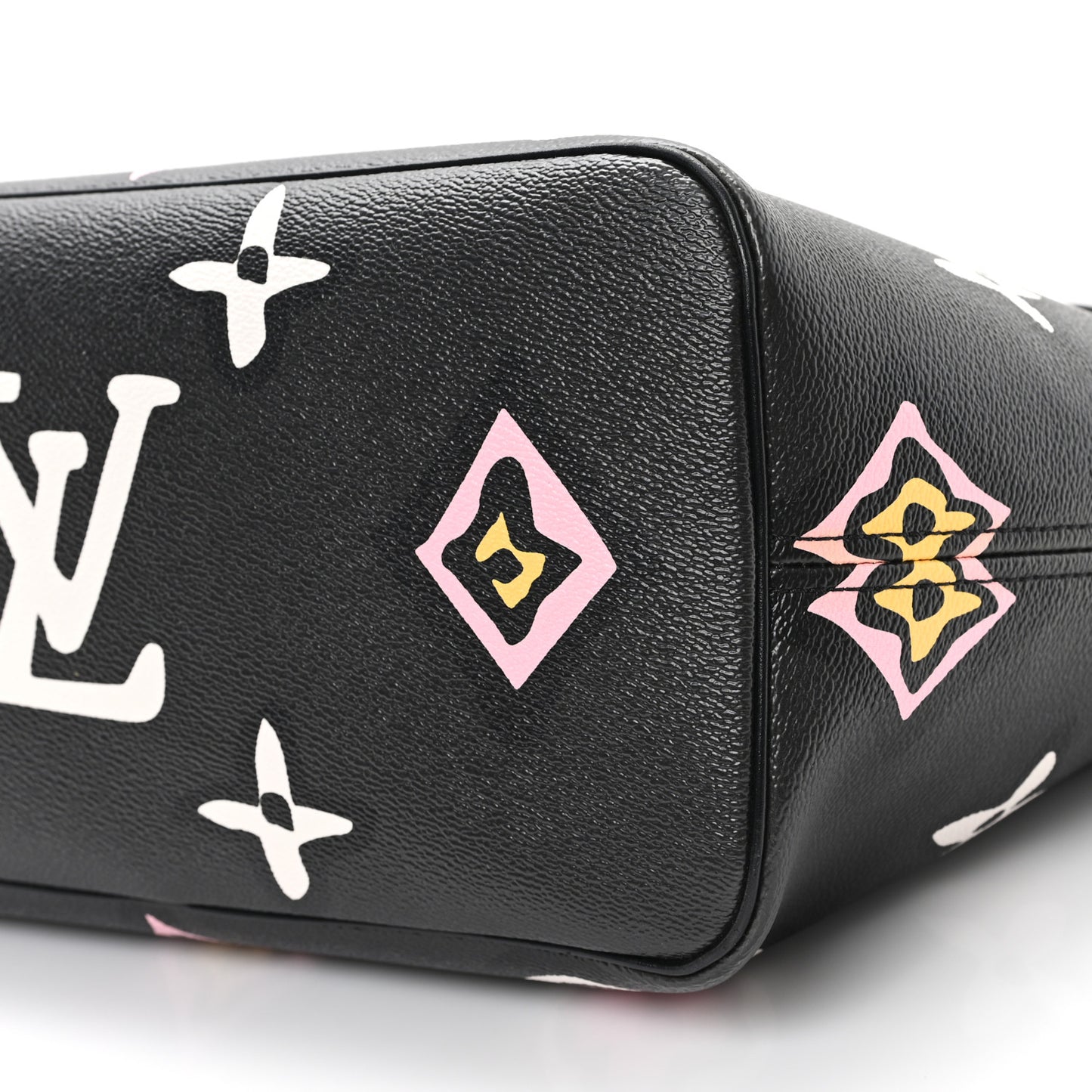 Monogram Giant Wild at Heart Neverfull MM Black