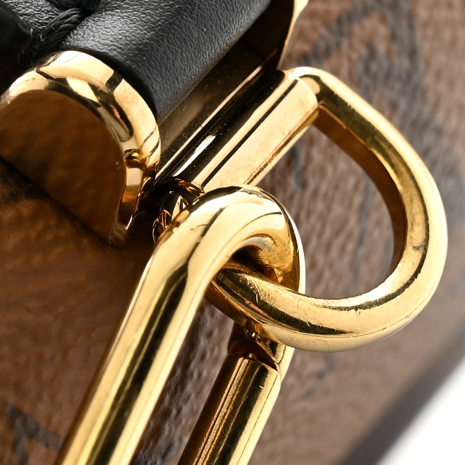 Louis Vuitton Reverse Monogram Tilsitt 11 of 11