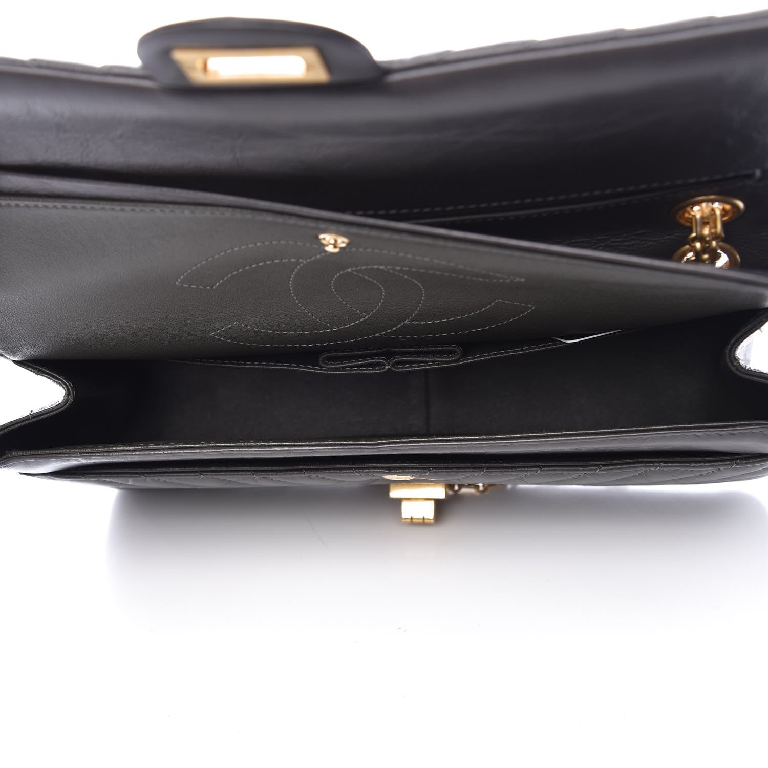 Chanel Aged Calfskin Chevron 2.55 Reissue 226 Dark Grey 6 of 9