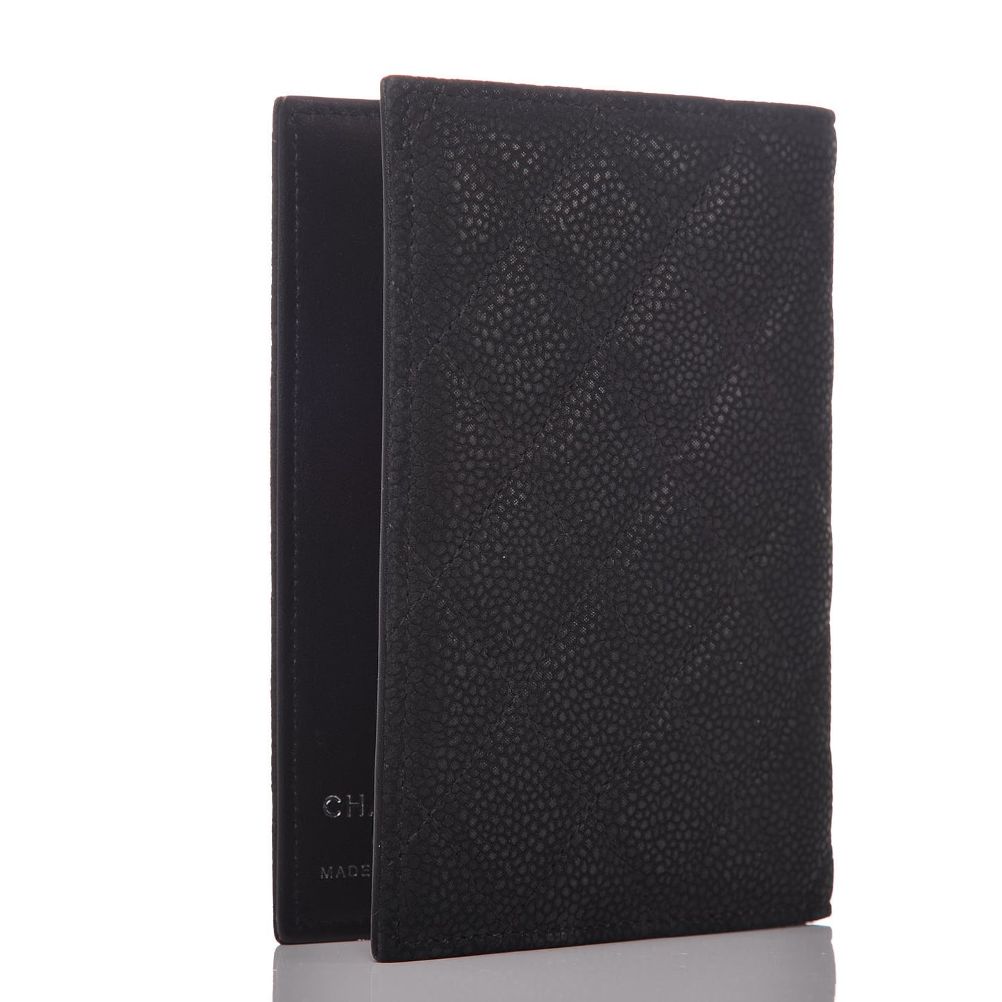 Iridescent Caviar Quilted Passport Holder Black