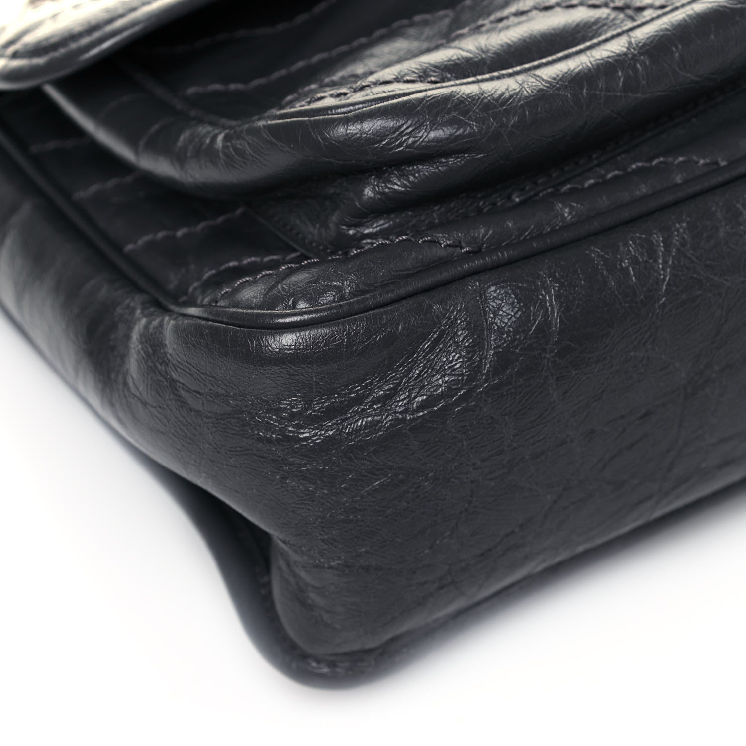 Saint Laurent Crinkled Calfskin Matelasse Monogram Medium Niki Chain Satchel Storm 9 of 12