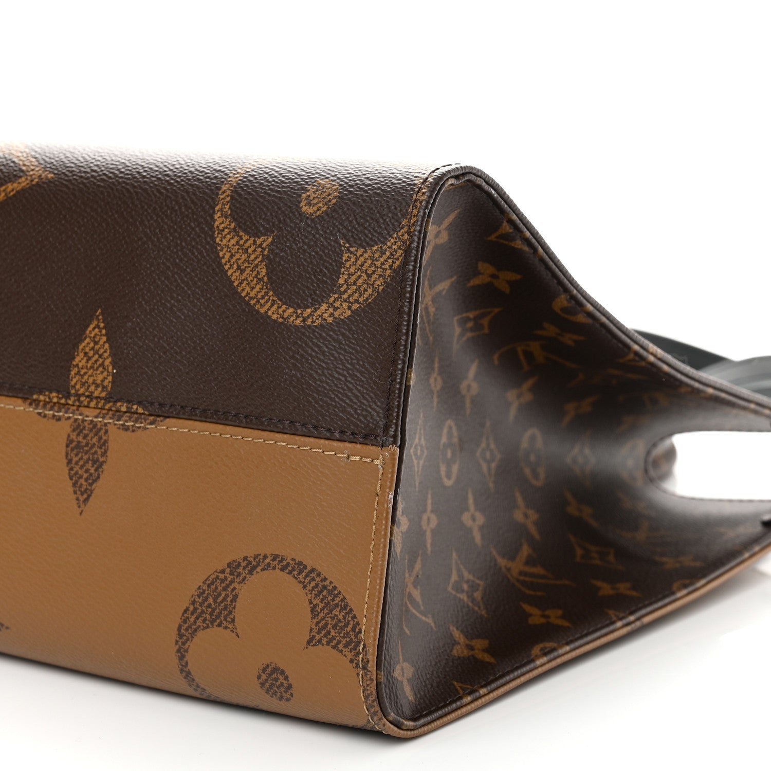 Louis Vuitton Reverse Monogram Giant Onthego MM 9 of 9