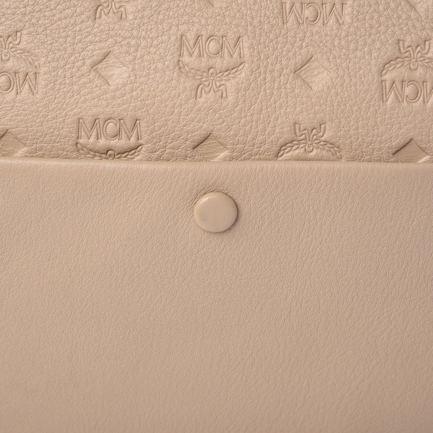 MCM Grained Calfskin Medium Klara Hobo New Beige 14 of 16