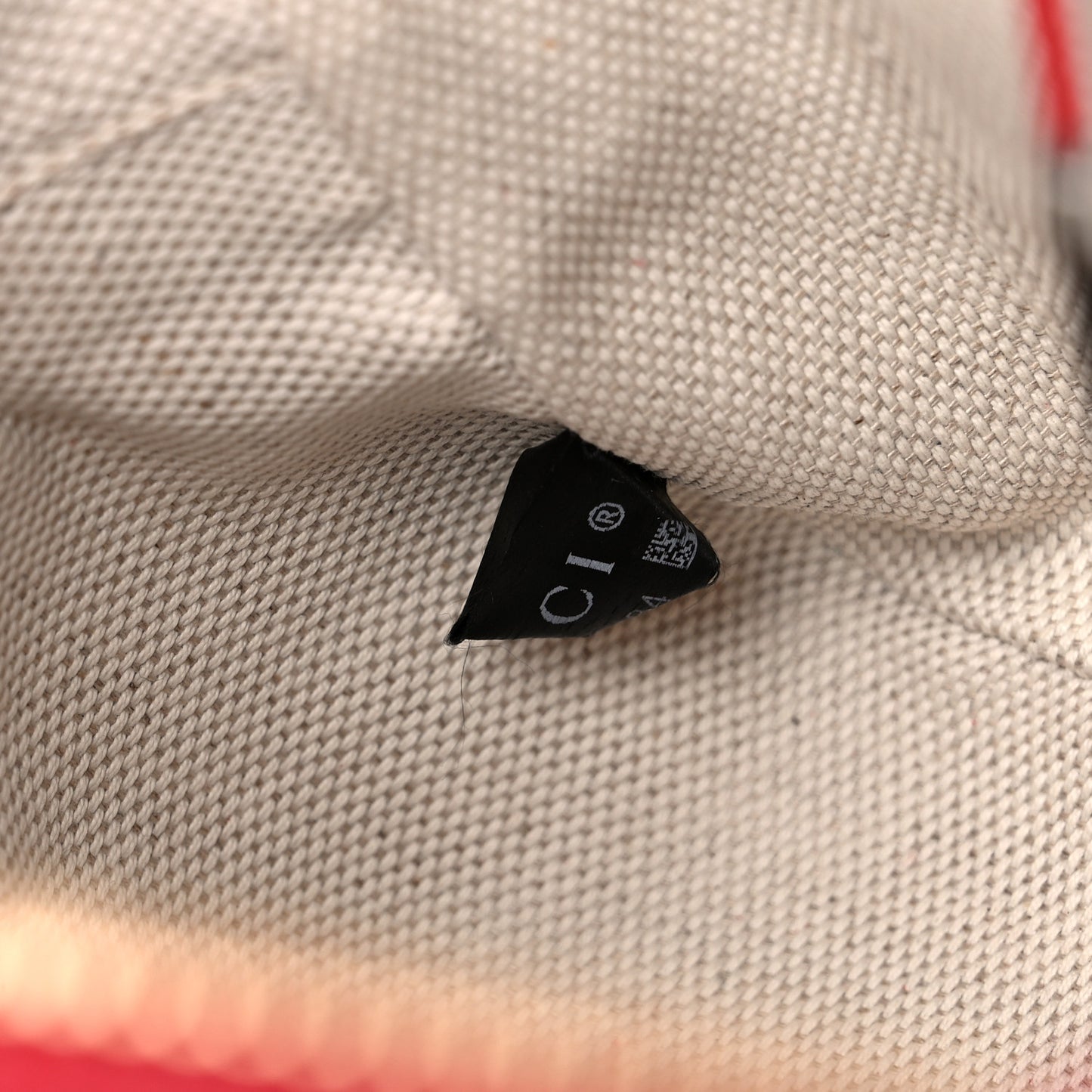 Pebbled Calfskin Small Soho Disco Bag Tabasco Red