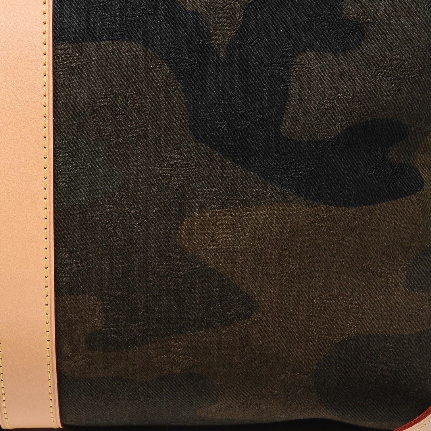 Louis Vuitton X SUPREME Monogram Camouflage Keepall Bandouliere 45 9 of 11