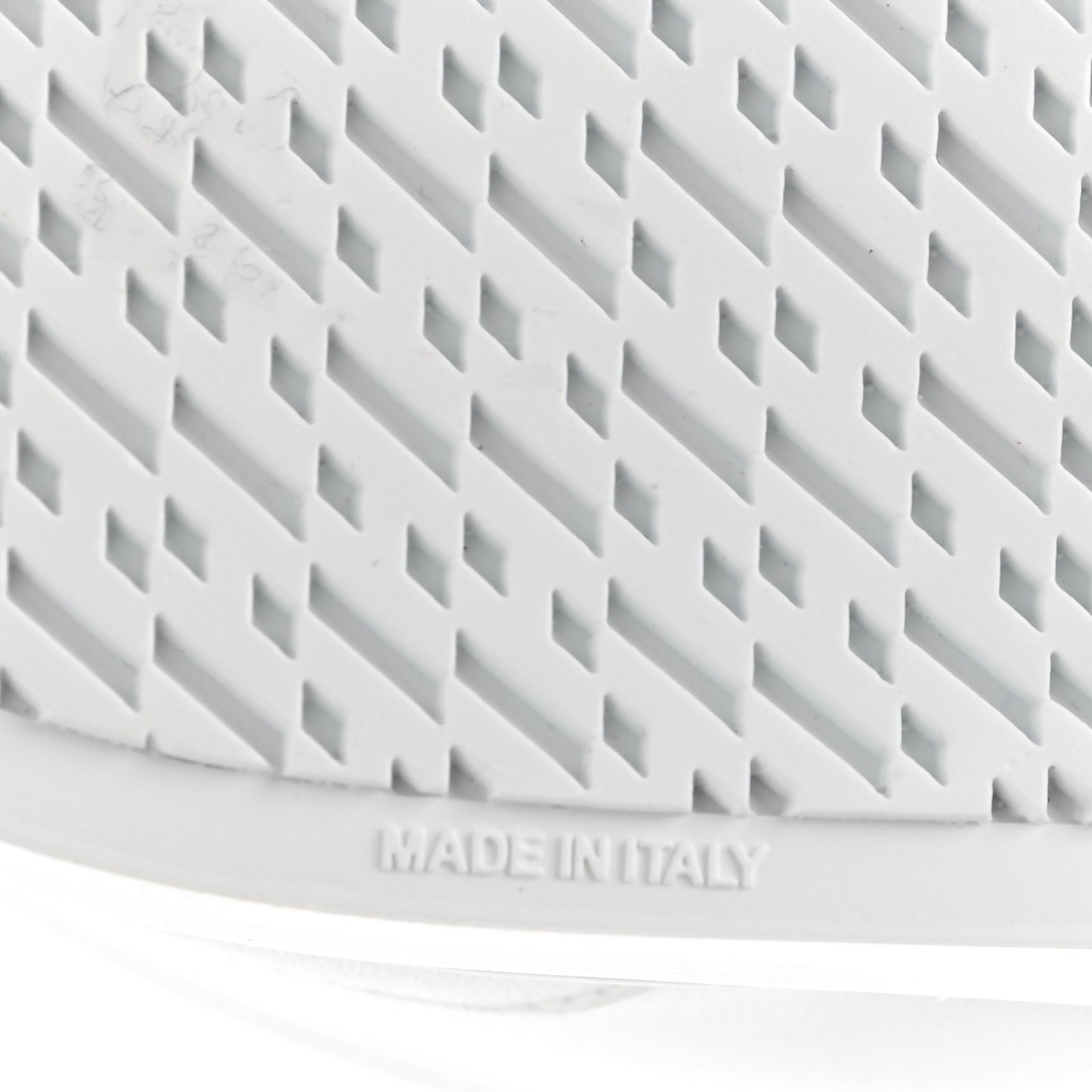 Calfskin Daydream Sneakers 38 White